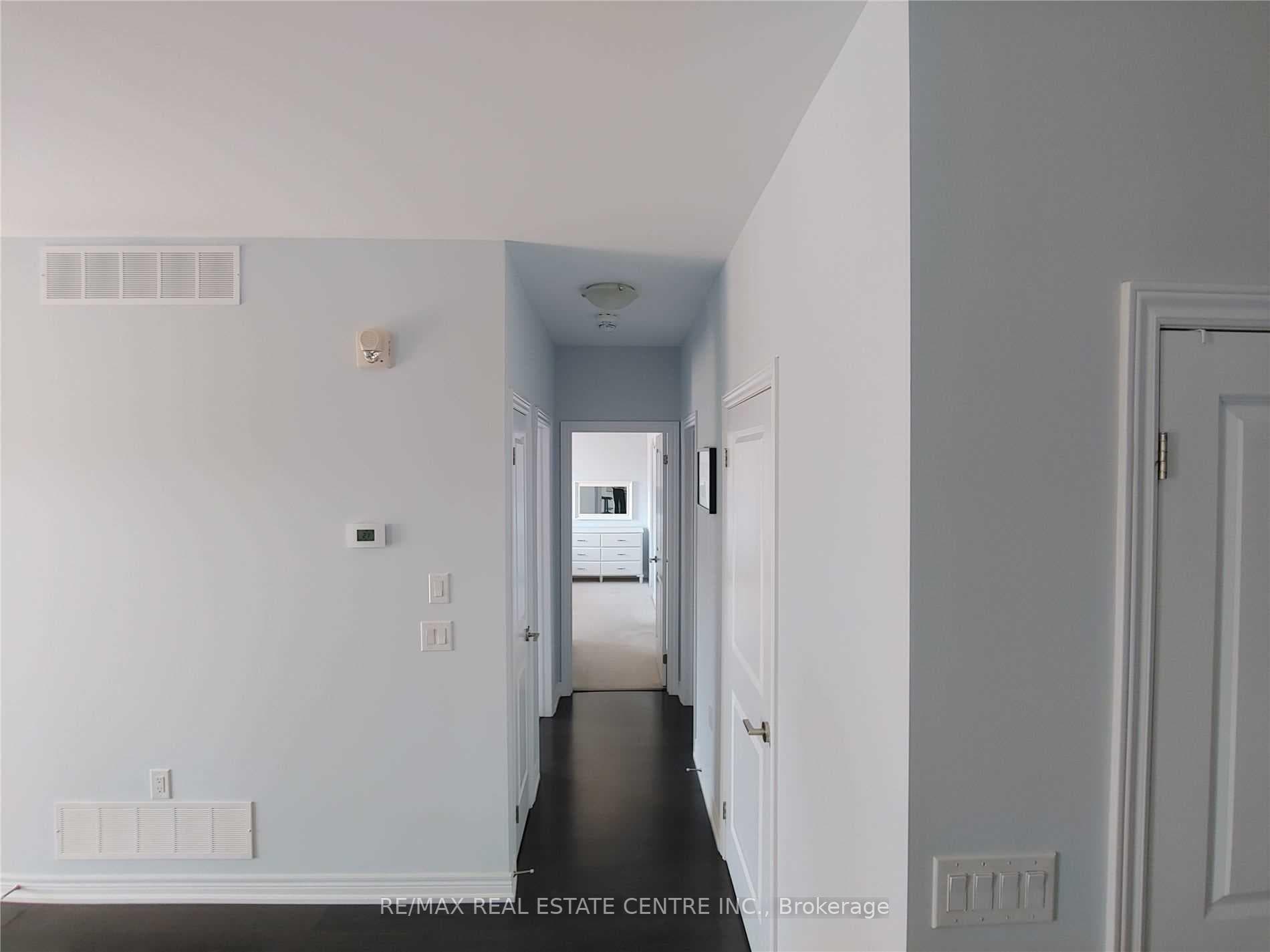 2393 Bronte Road Unit 211 photo 5