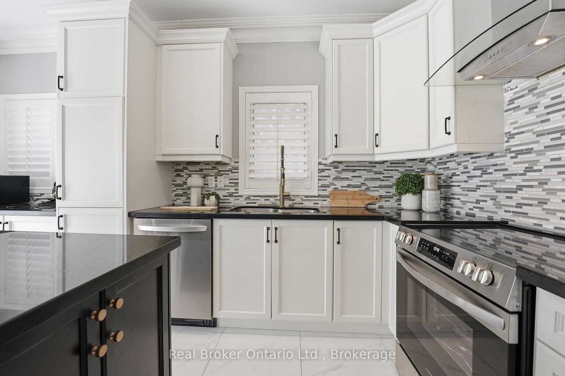 3293 Steeplechase Drive photo 14