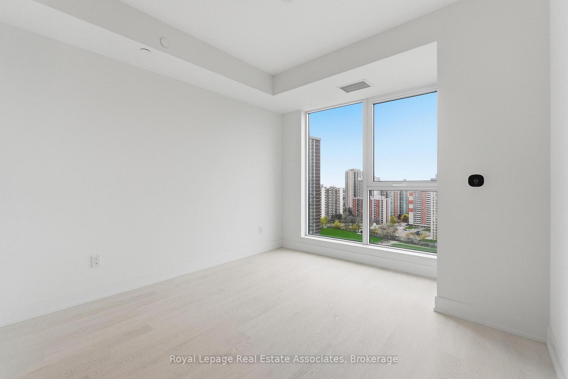 25 Cordova Avenue Unit 1906 photo 7