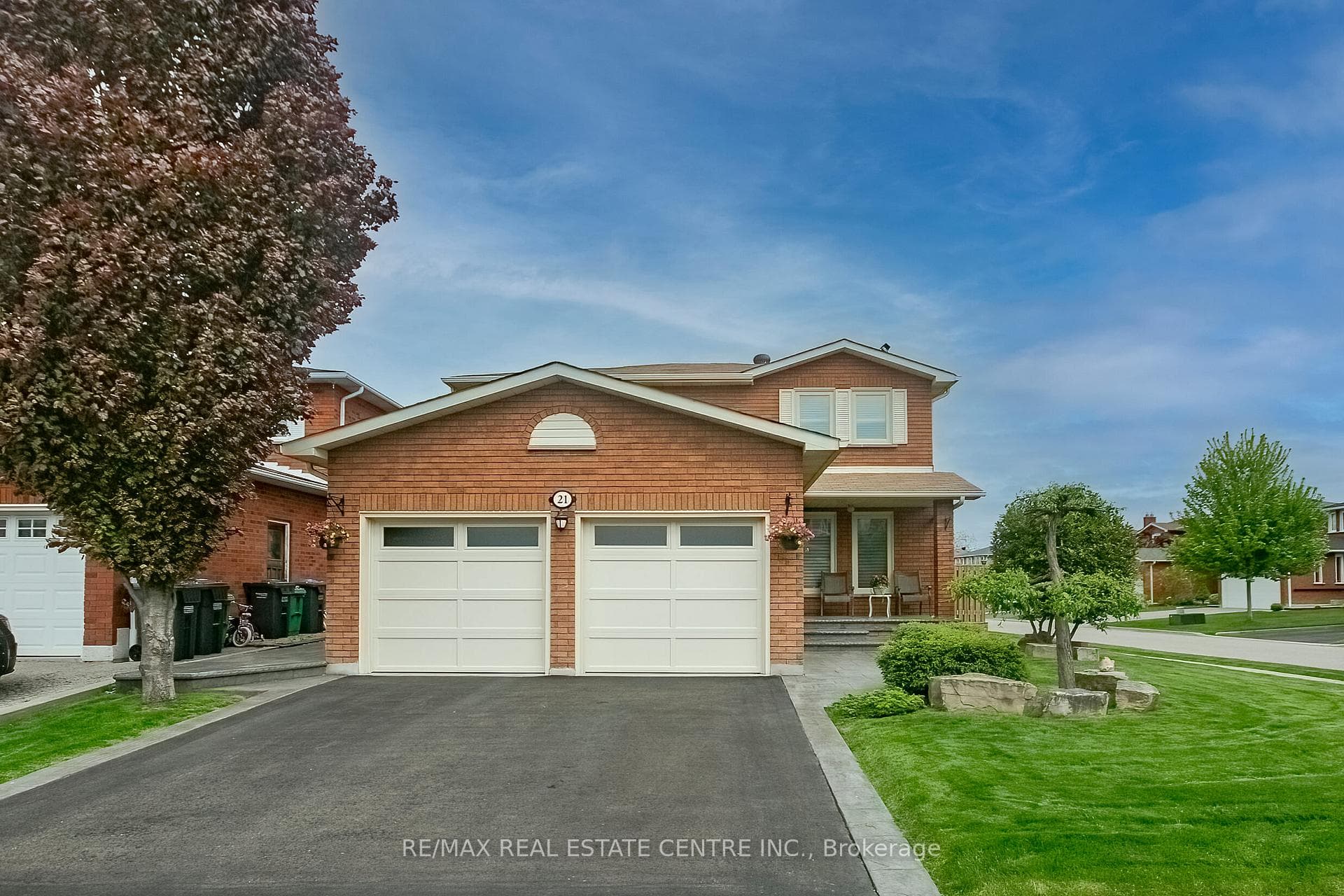 21 Amantine Crescent photo 1