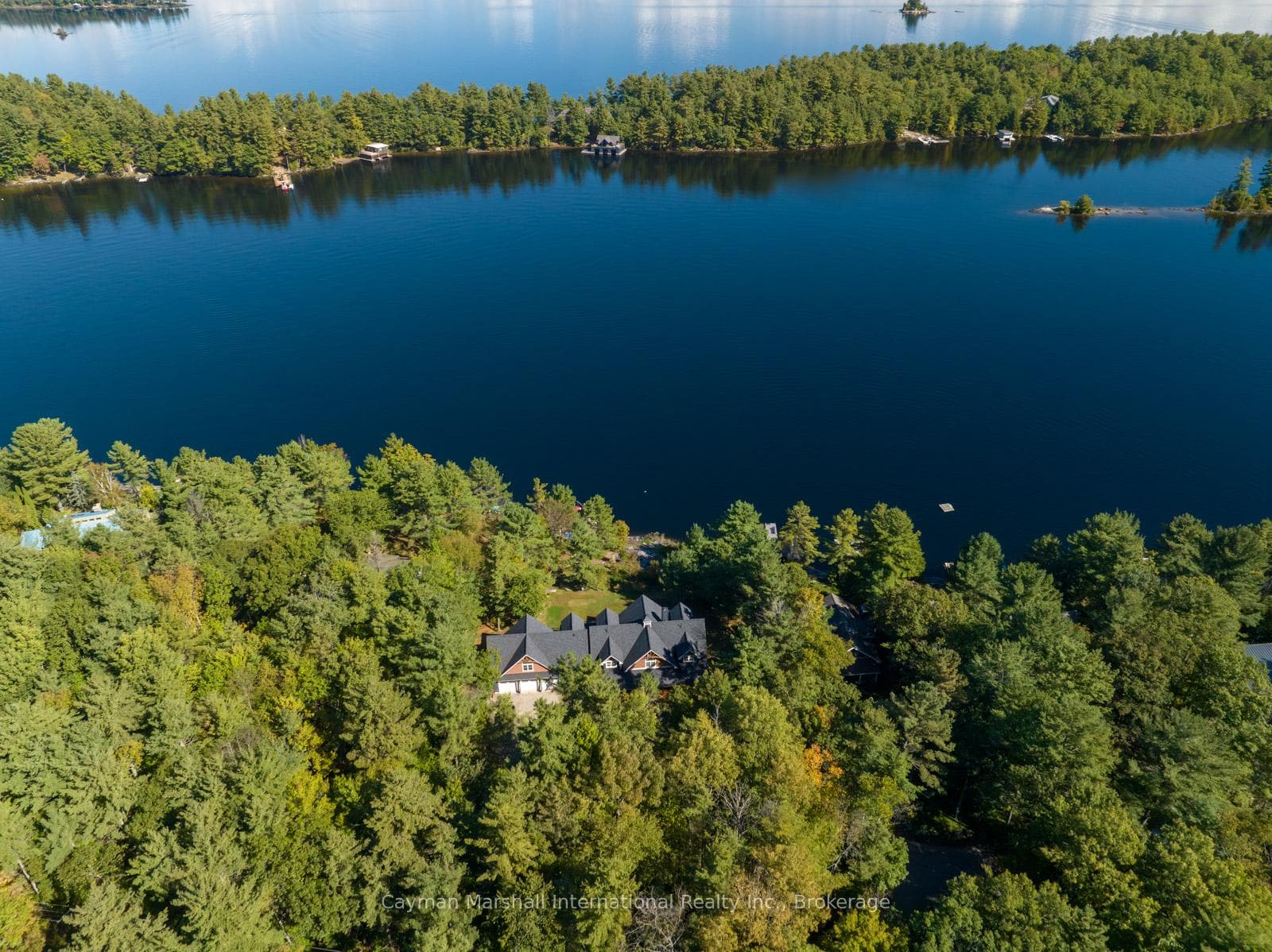 1045 LAKESHORE Drive photo 3