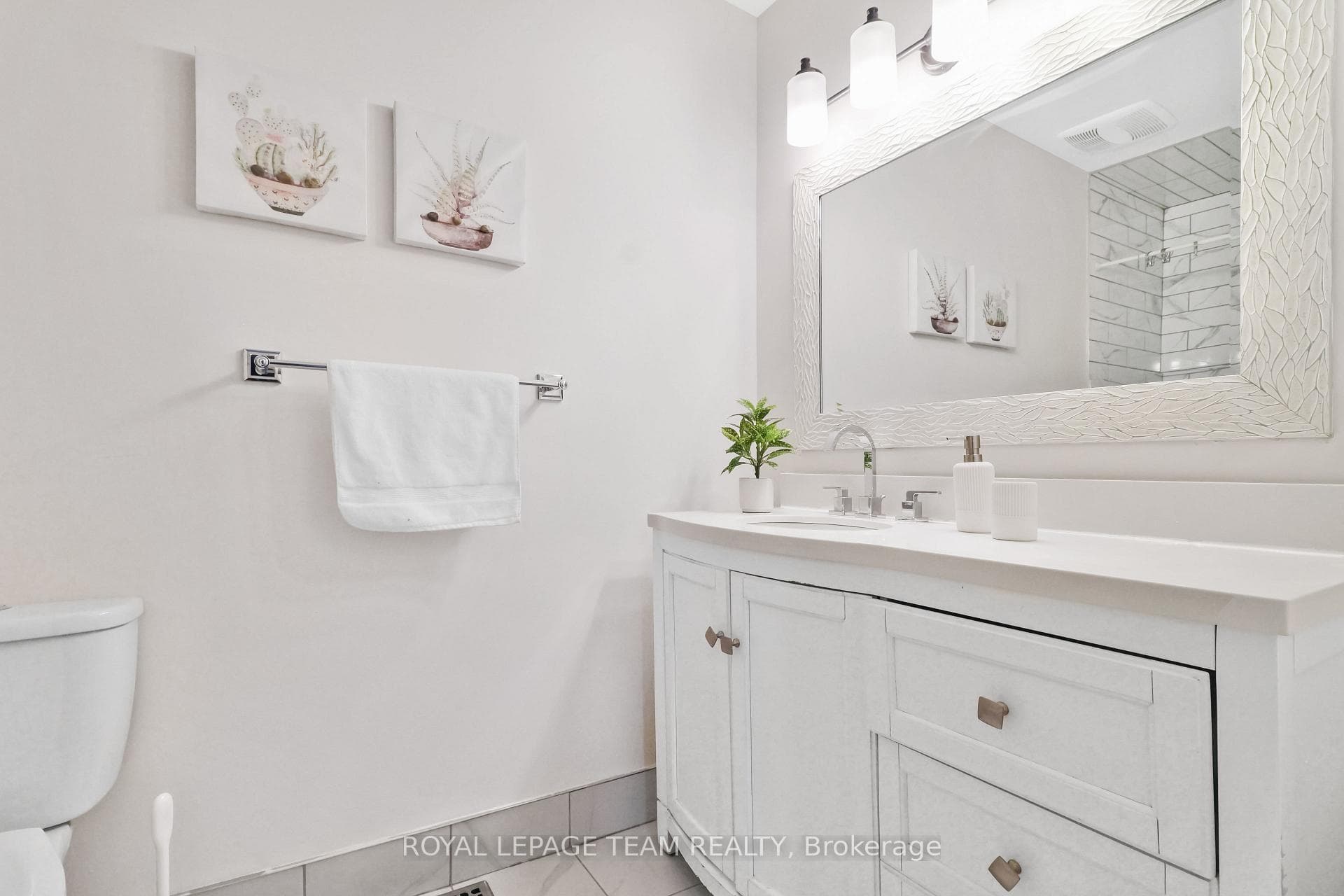 86 Woodford Way photo 22