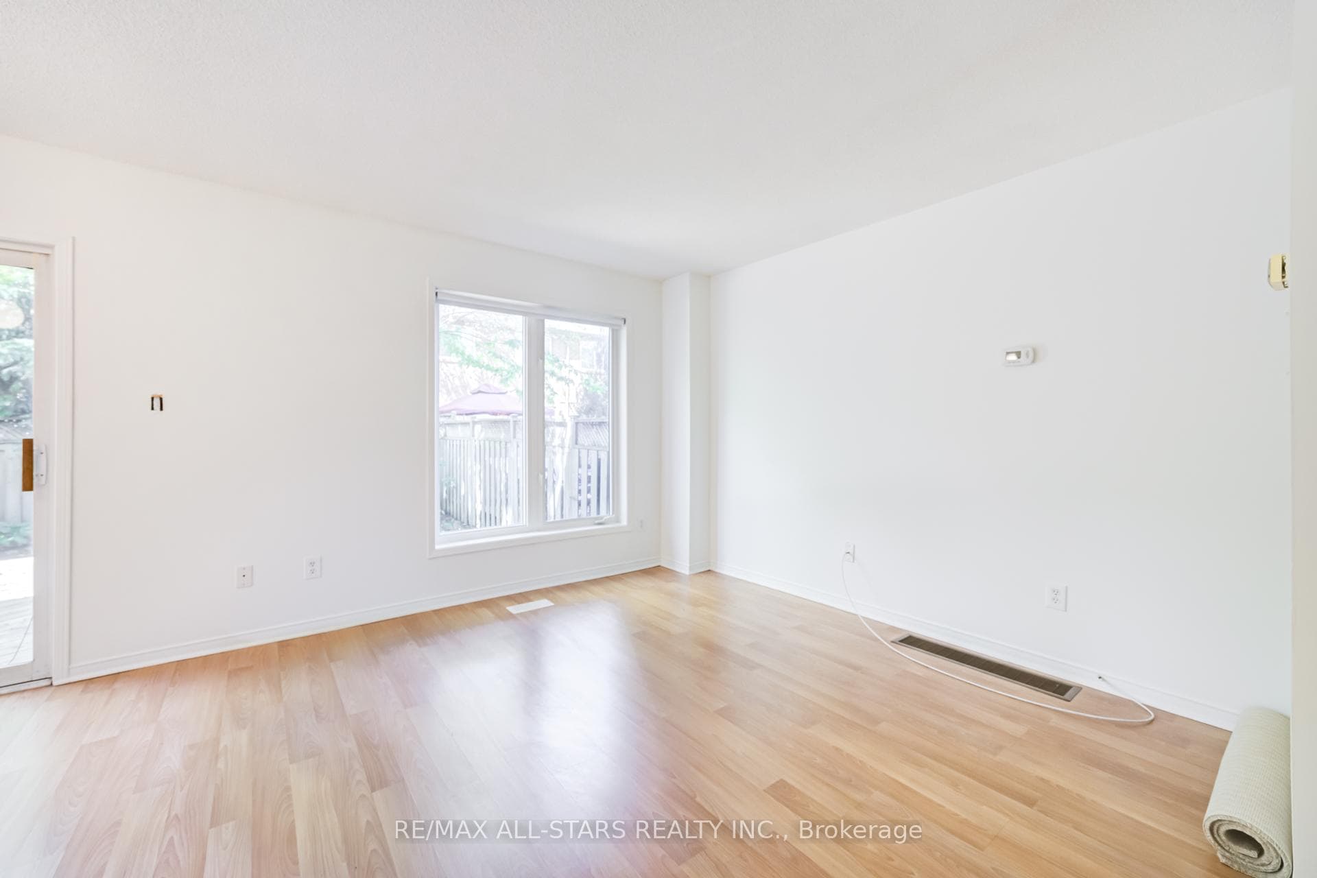 51 Playfair Road photo 9