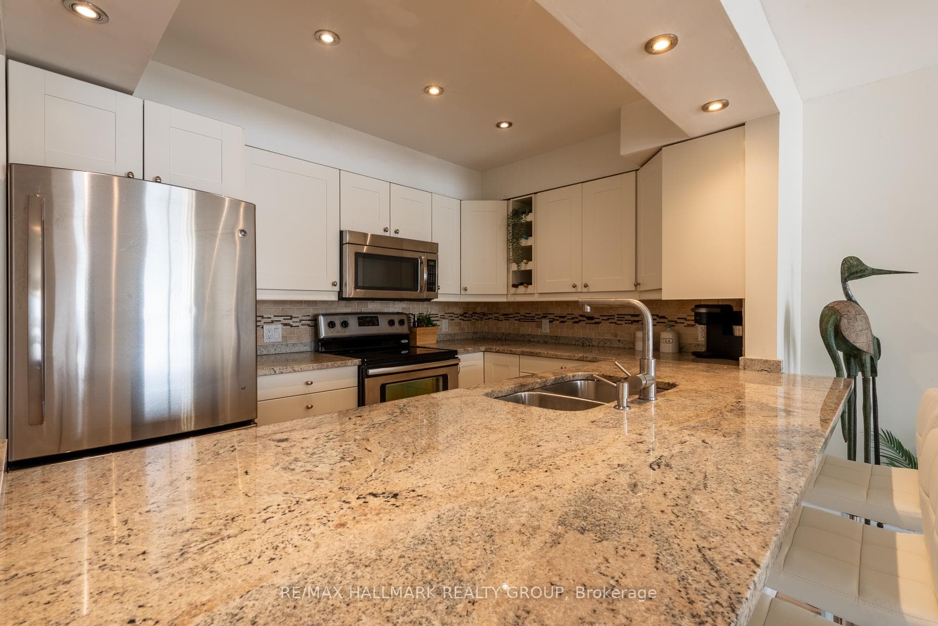 201 Station Boulevard Unit 4 photo 8