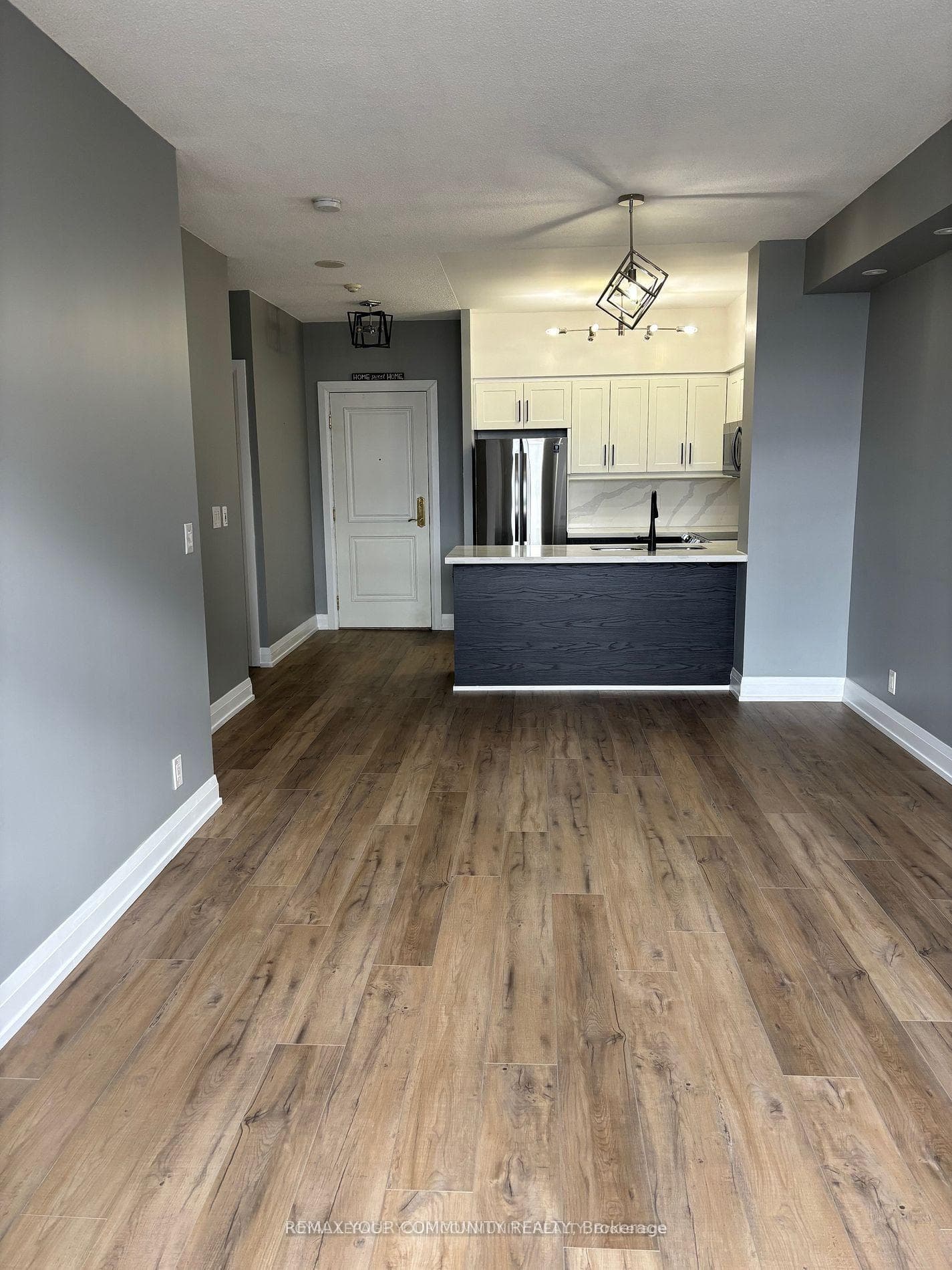 9225 Jane Street Unit 1002 photo 4