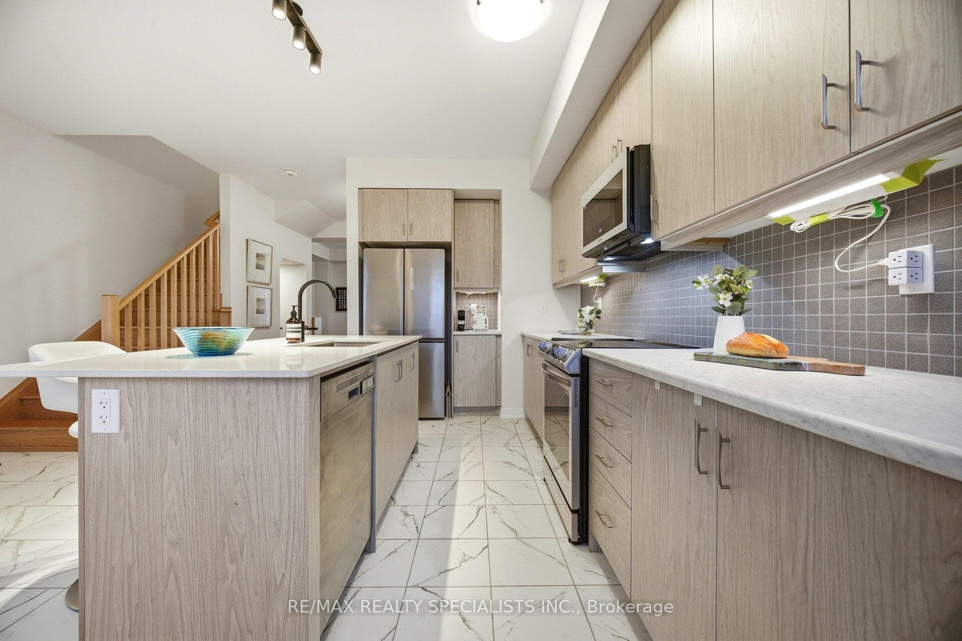 39 Baskett Street photo 11