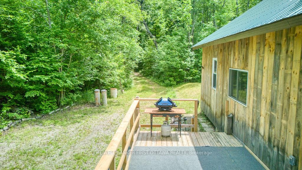 1305 Thunder Lane photo 9