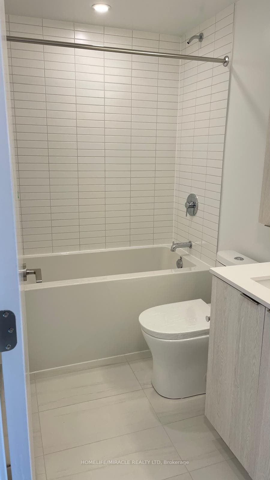 86 Dundas Street Unit 1310 photo 14