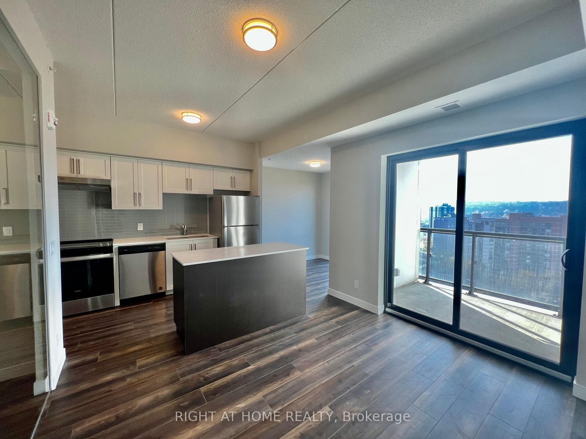 15 Queen Street Unit 1815 photo 11
