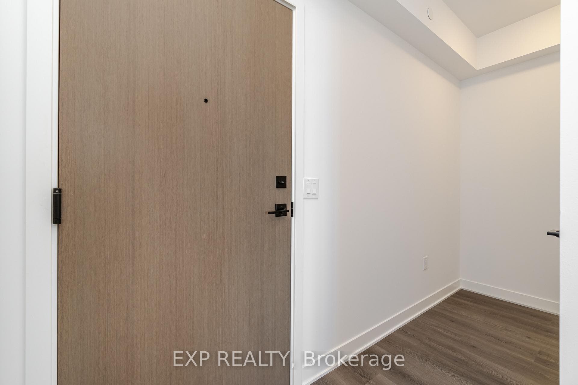 36 Zorra Street Unit 1805 photo 4