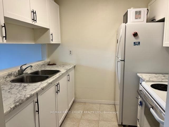 630 Sherrington Drive Unit 212 photo 16