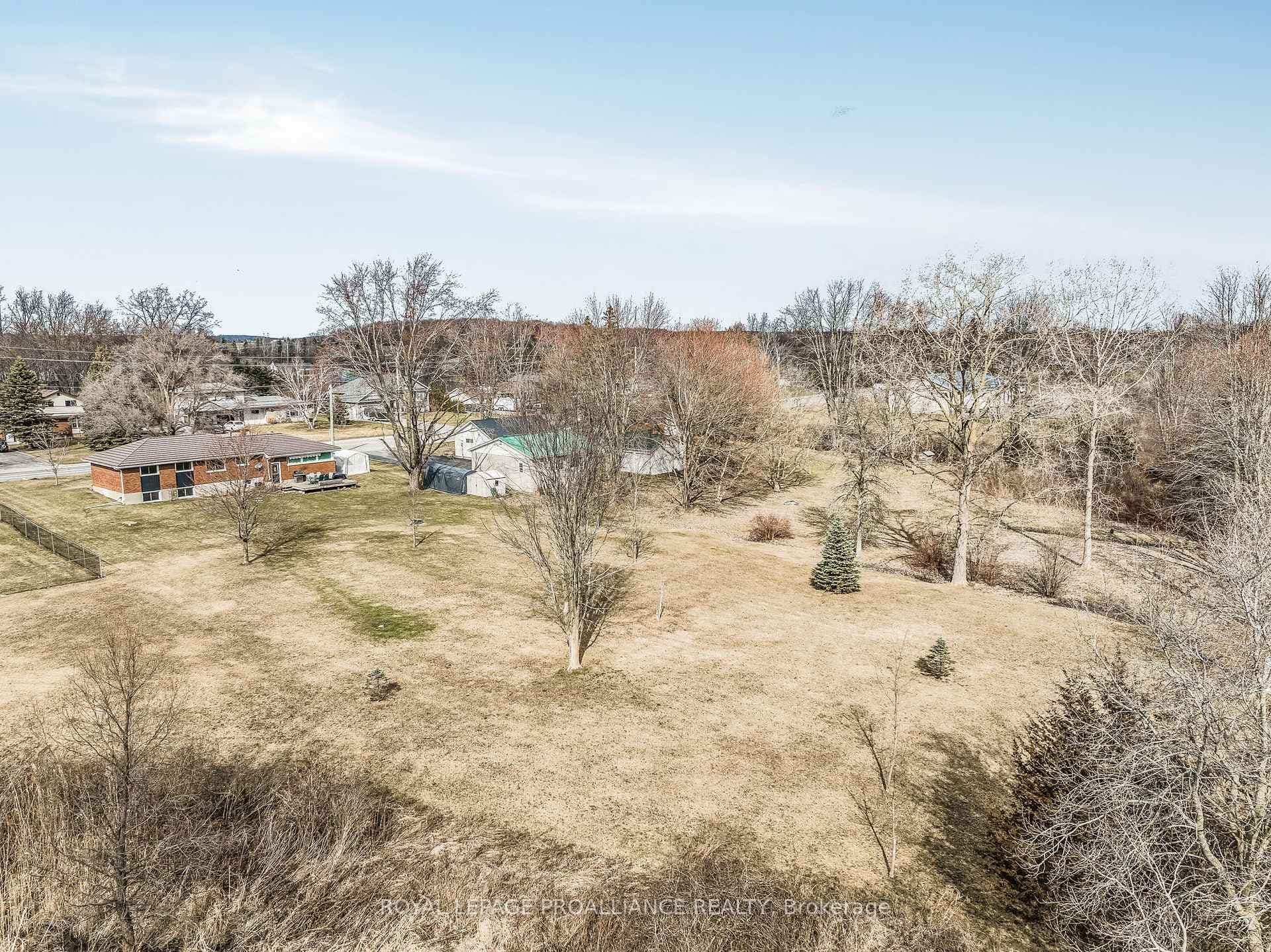 2335 Hamilton Road photo 33