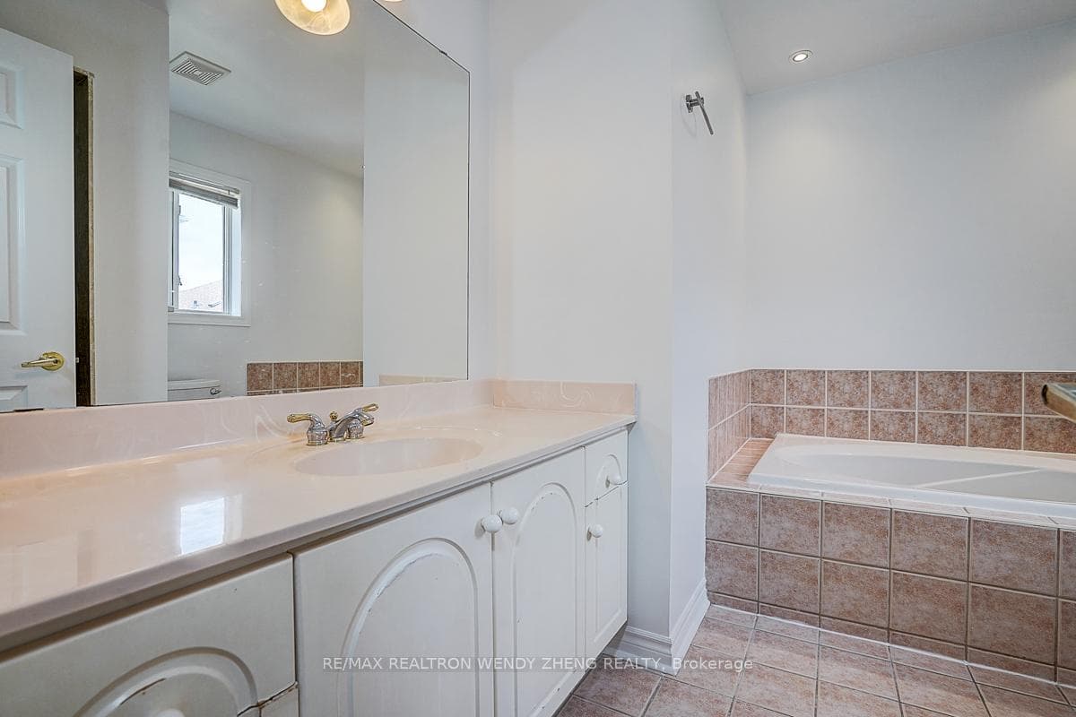 10 Wilket Creek Road photo 24