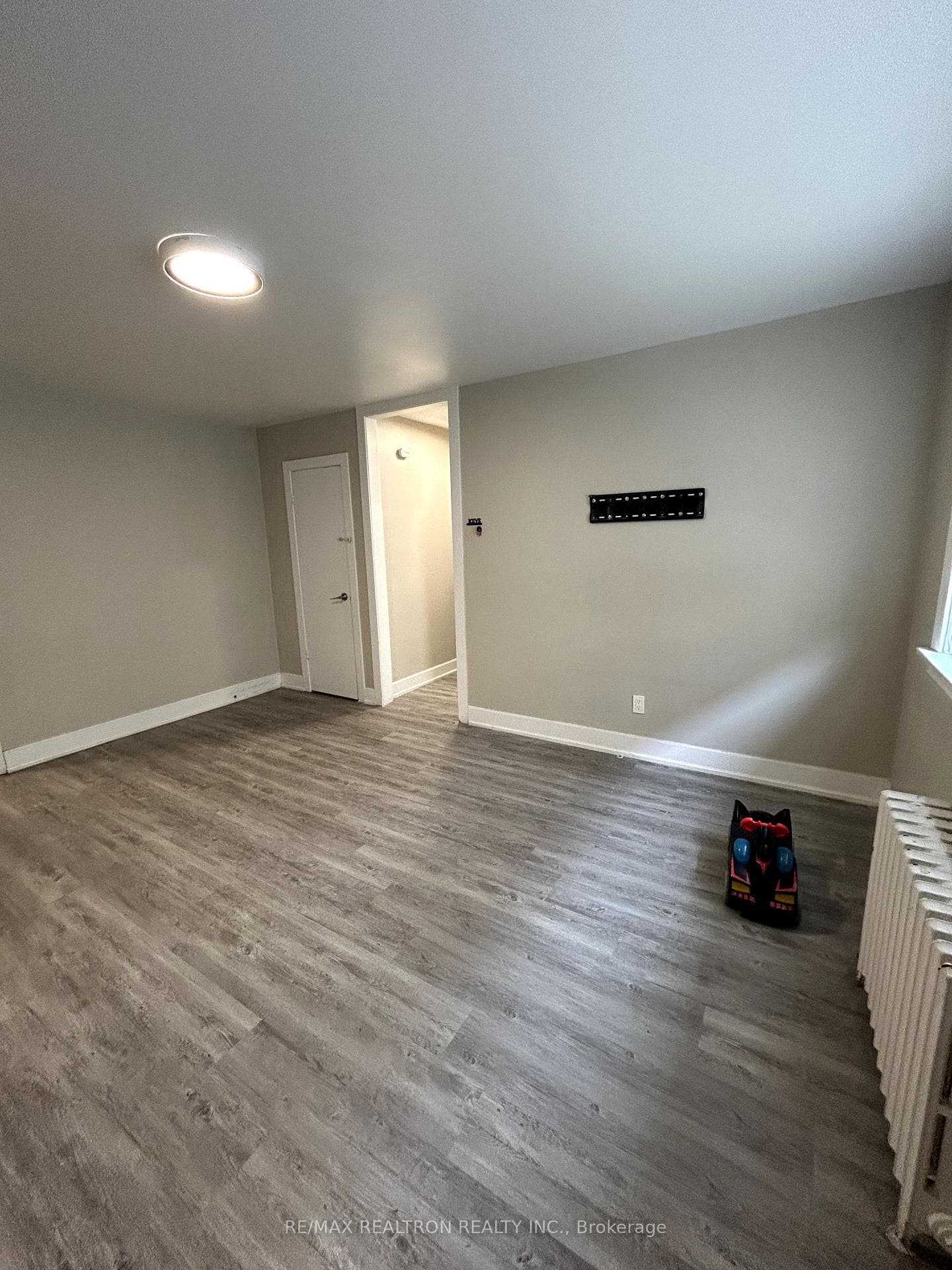 312 Douglas Avenue Unit 202 photo 3
