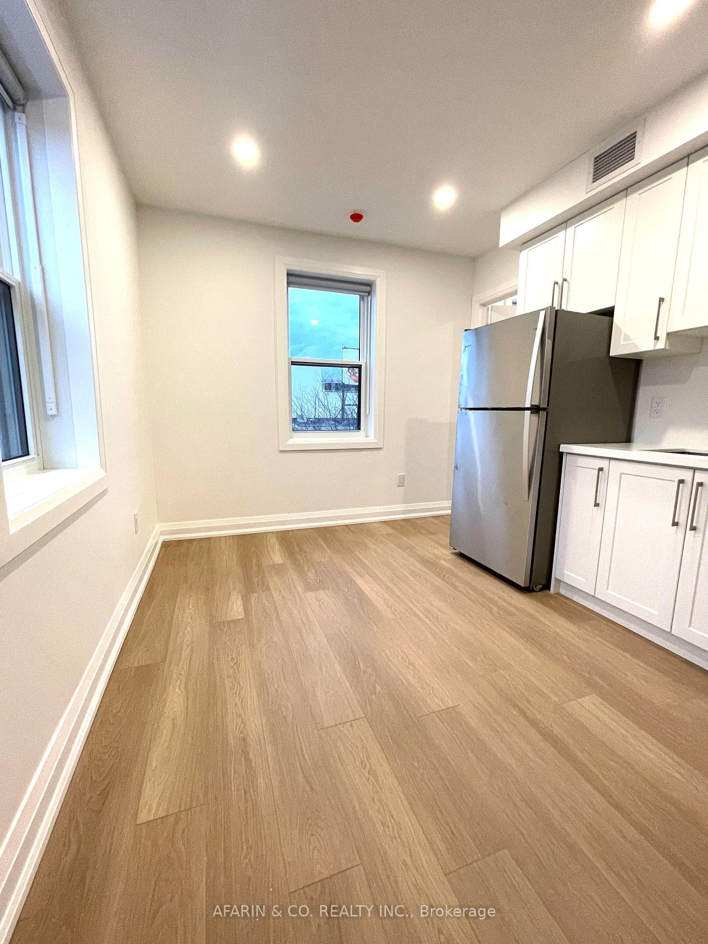 79 Cedarvale Avenue Unit 6 photo 11