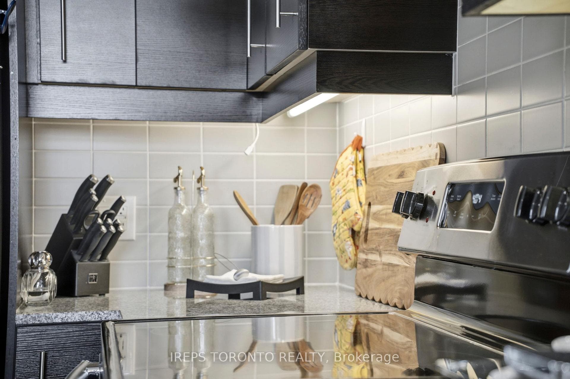 233 South Park Road Unit Ph01 photo 8