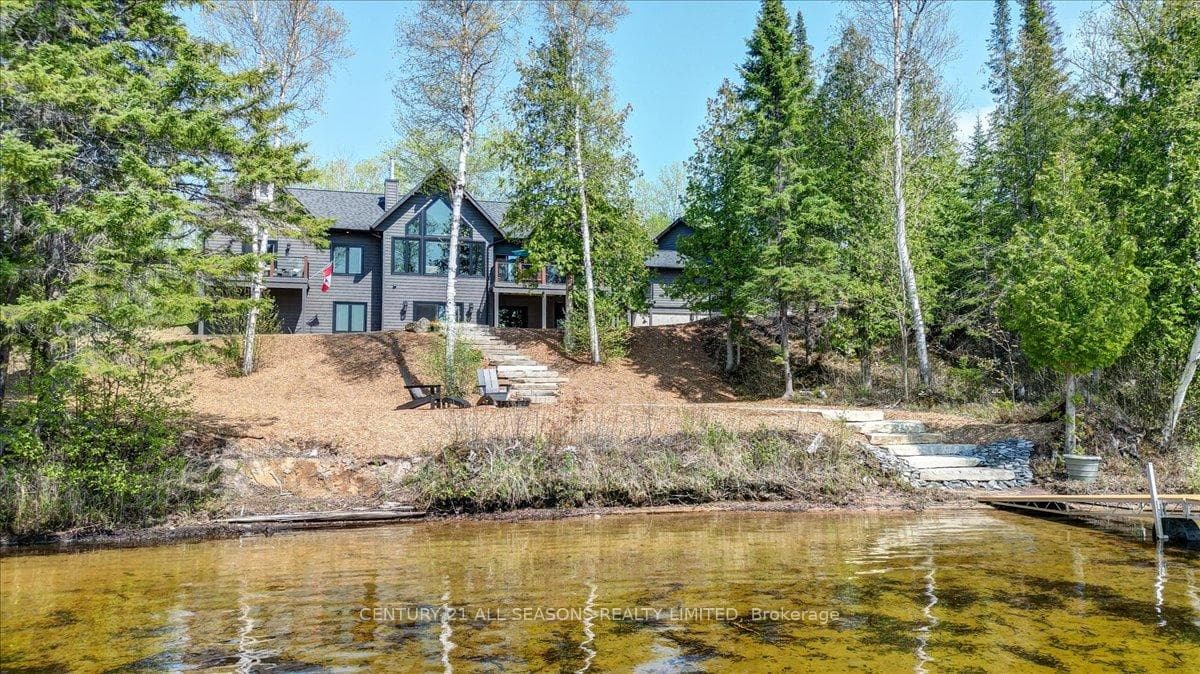 156 D South Road photo 38