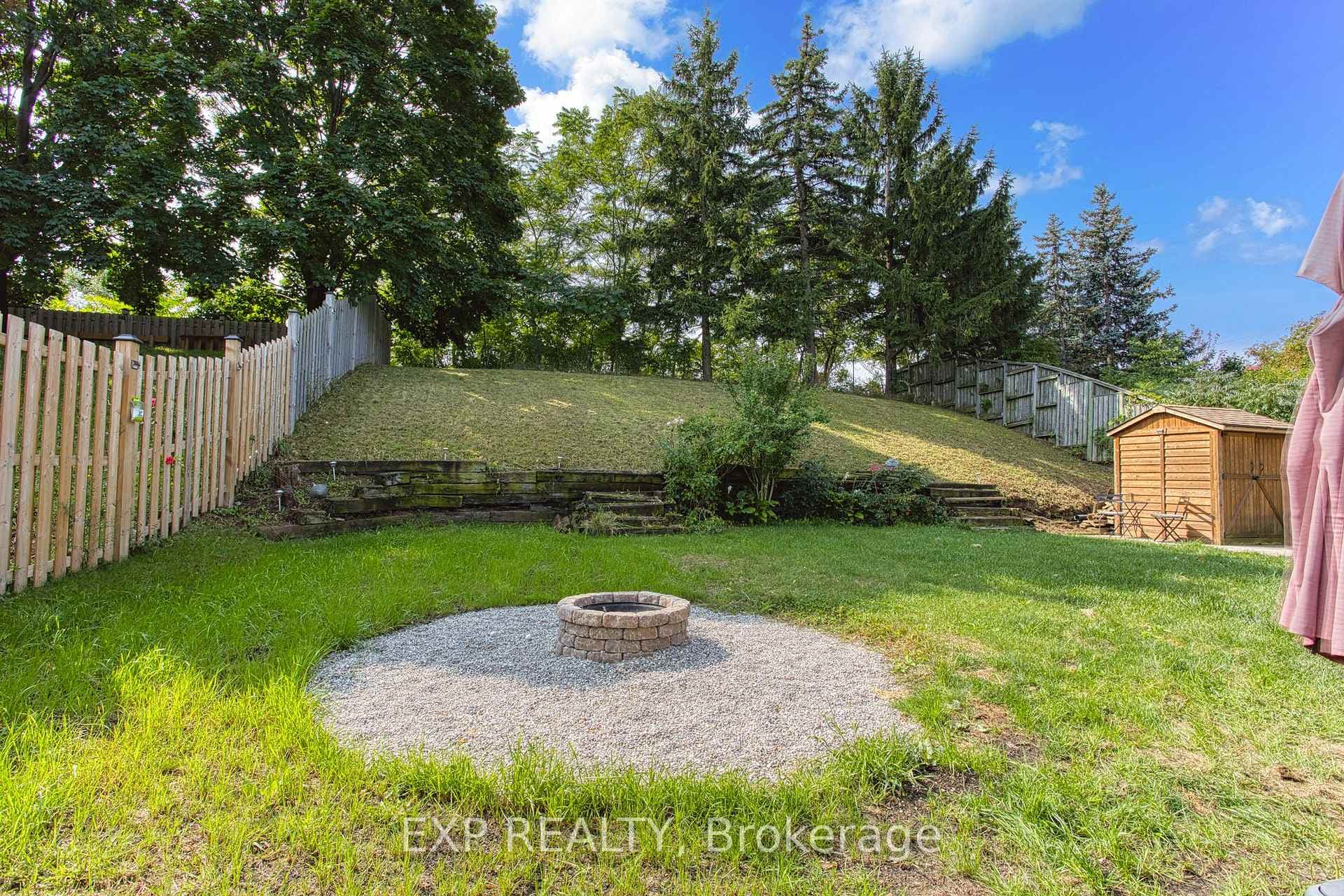 93 Birchpark Drive photo 33