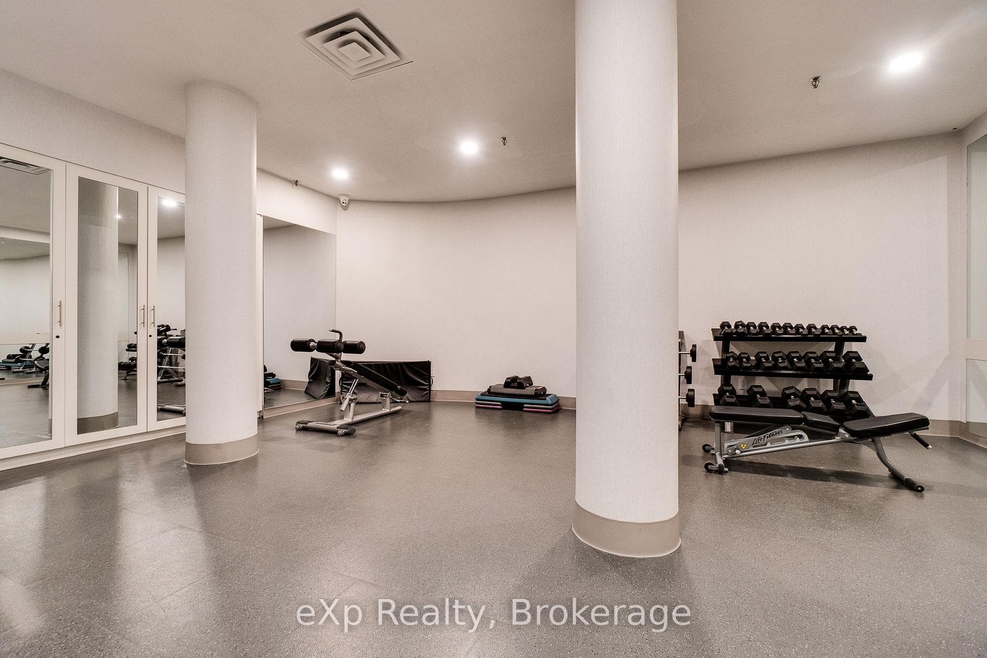 5460 Yonge Street Unit 803 photo 33