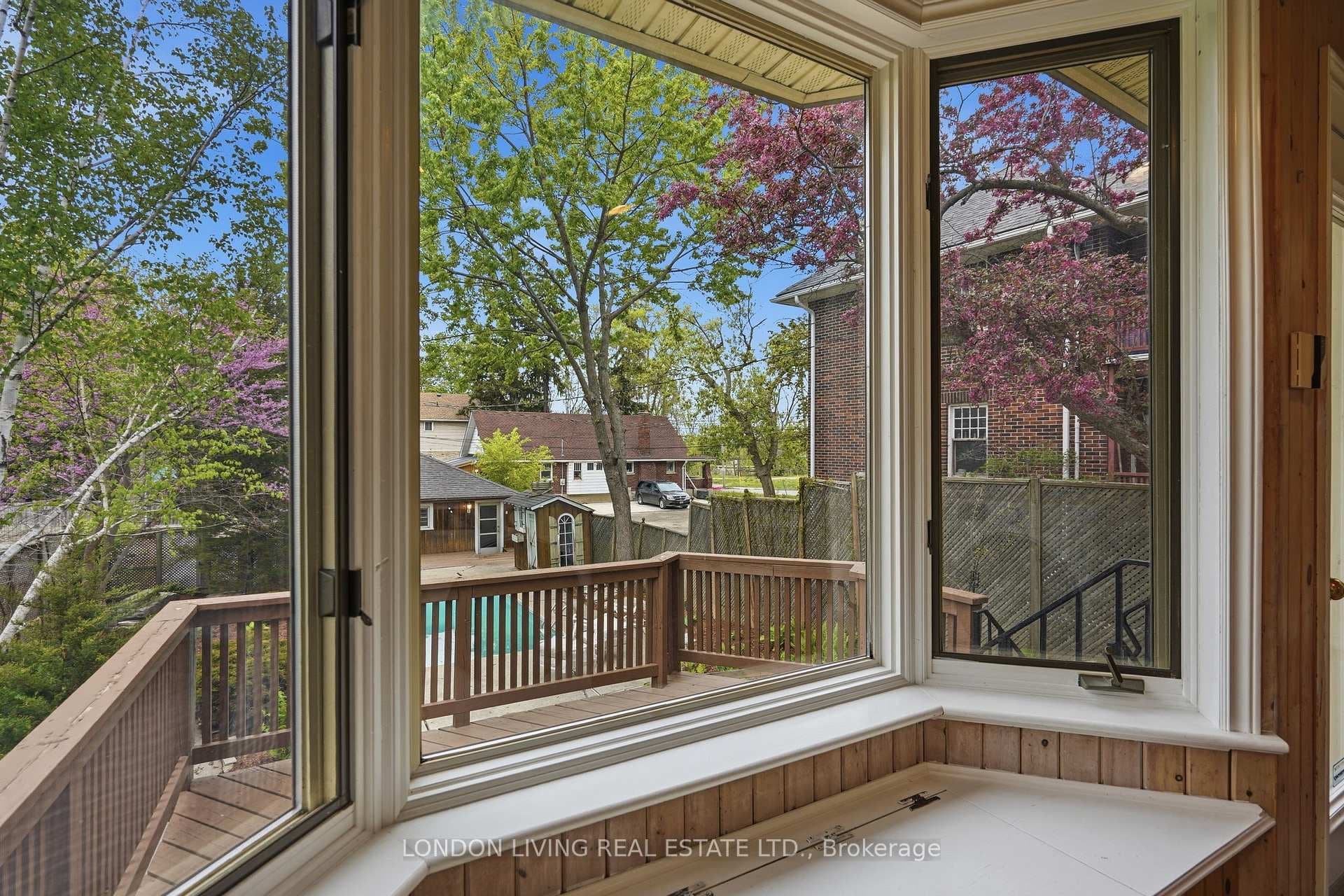26 Frank Place photo 23