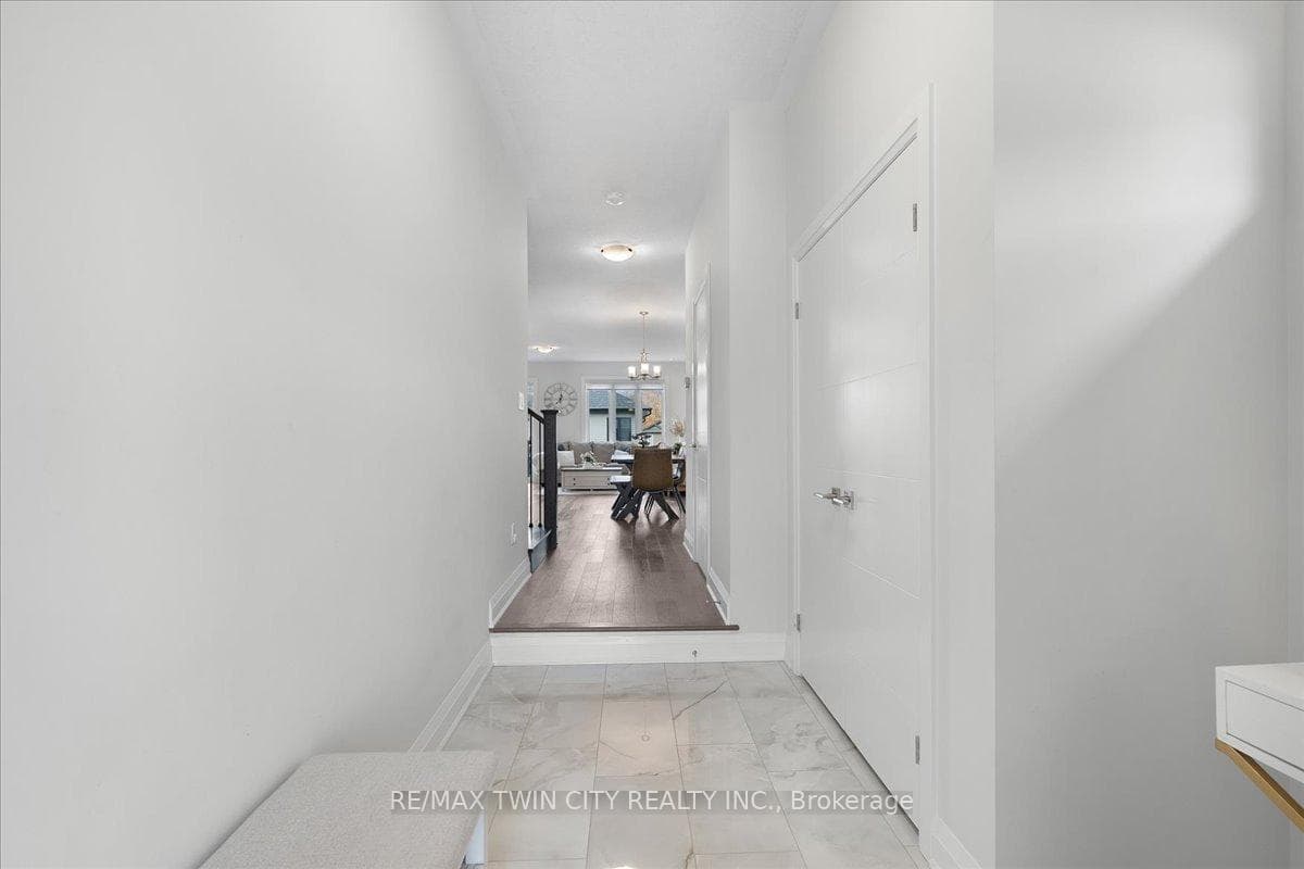 657 Benninger Drive photo 4