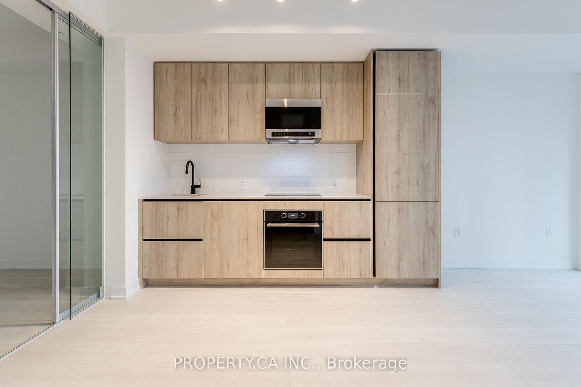127 Broadway Avenue Unit 1401 photo 5