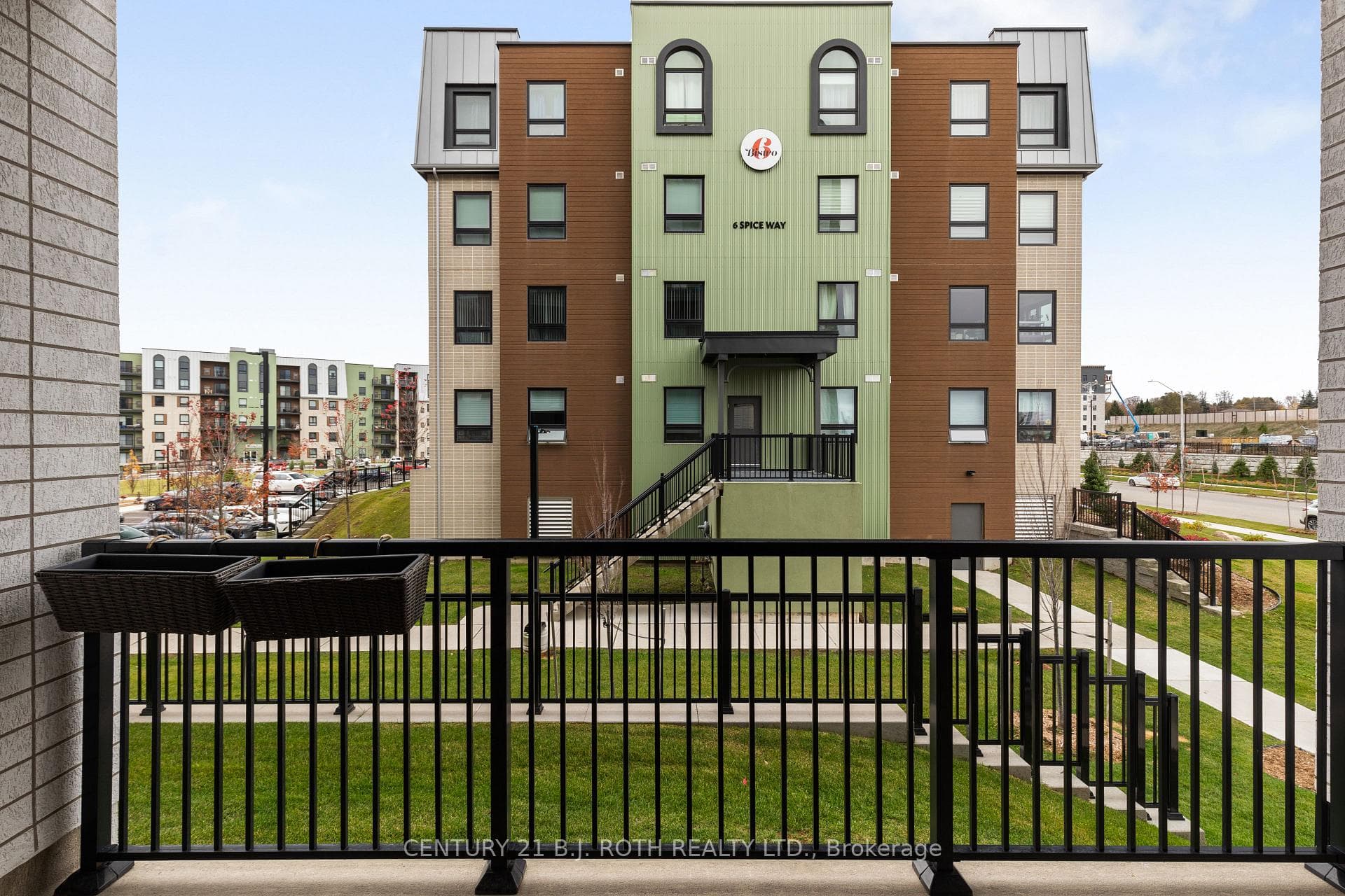 4 SPICE Way Unit 117 photo 24