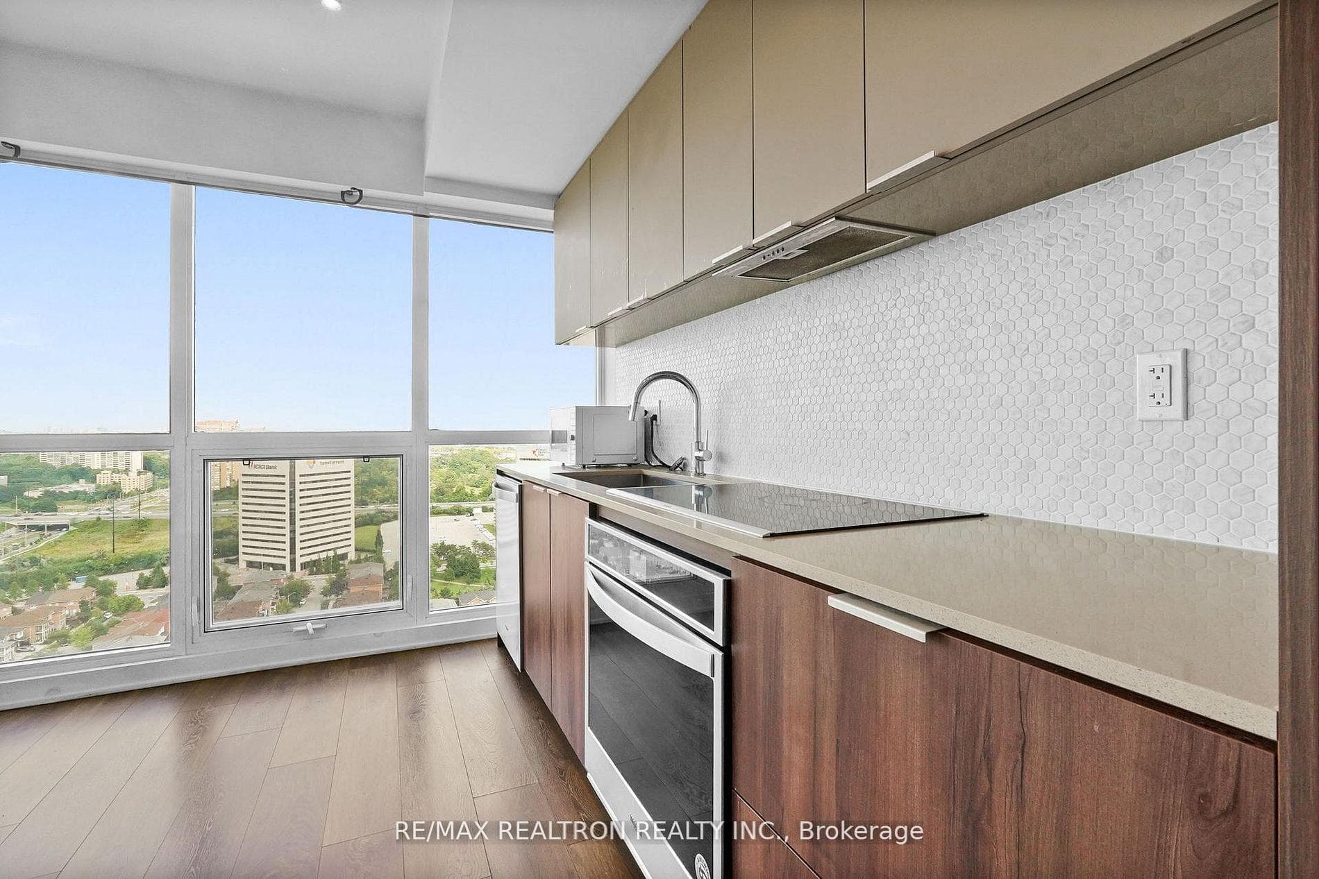 2 Sonic Way Unit 2505 photo 11