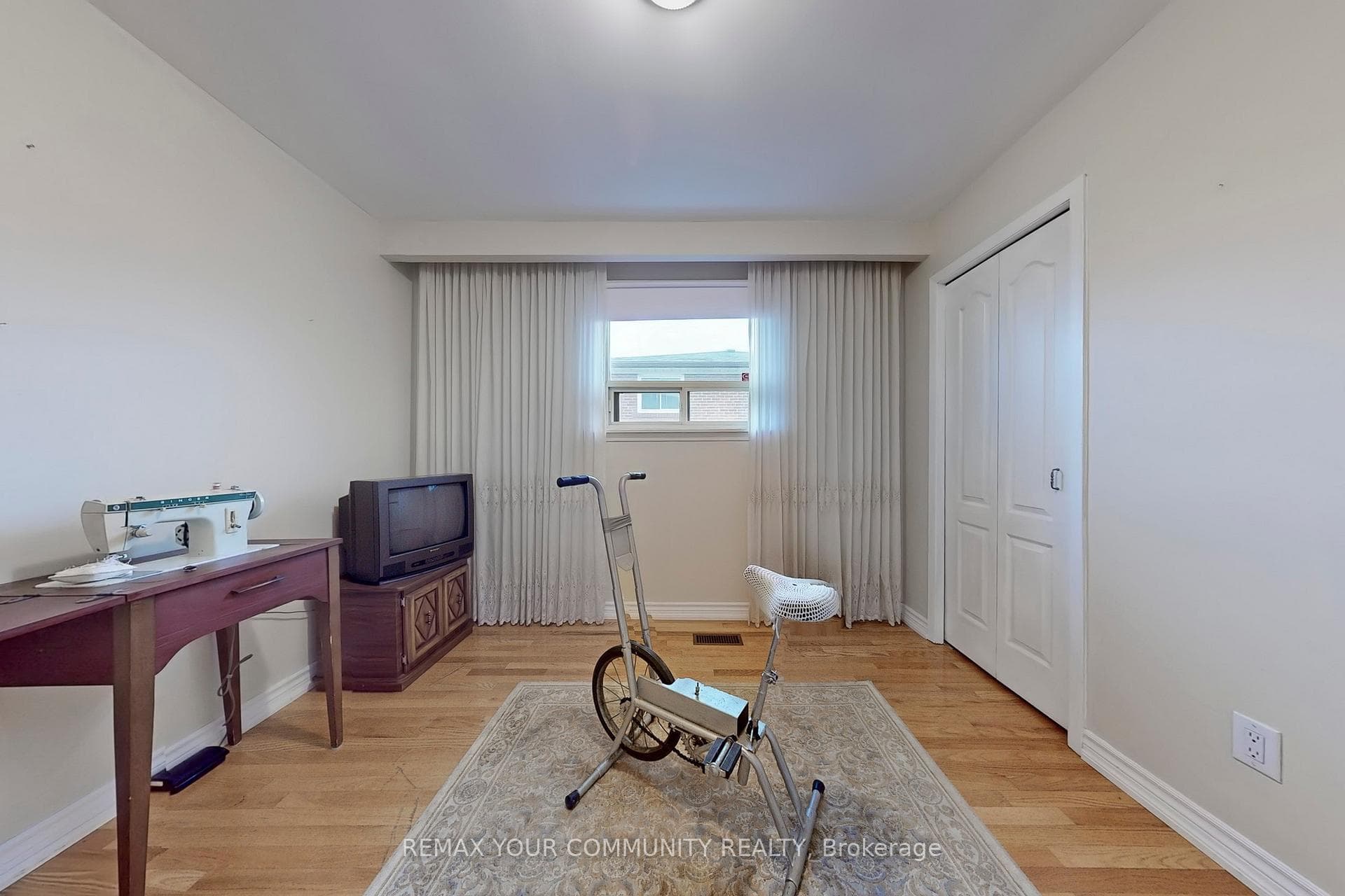 37 Marilyn Place photo 17