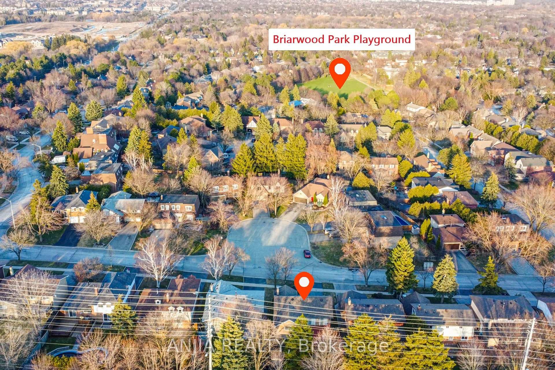 70 Briarwood Road photo 4
