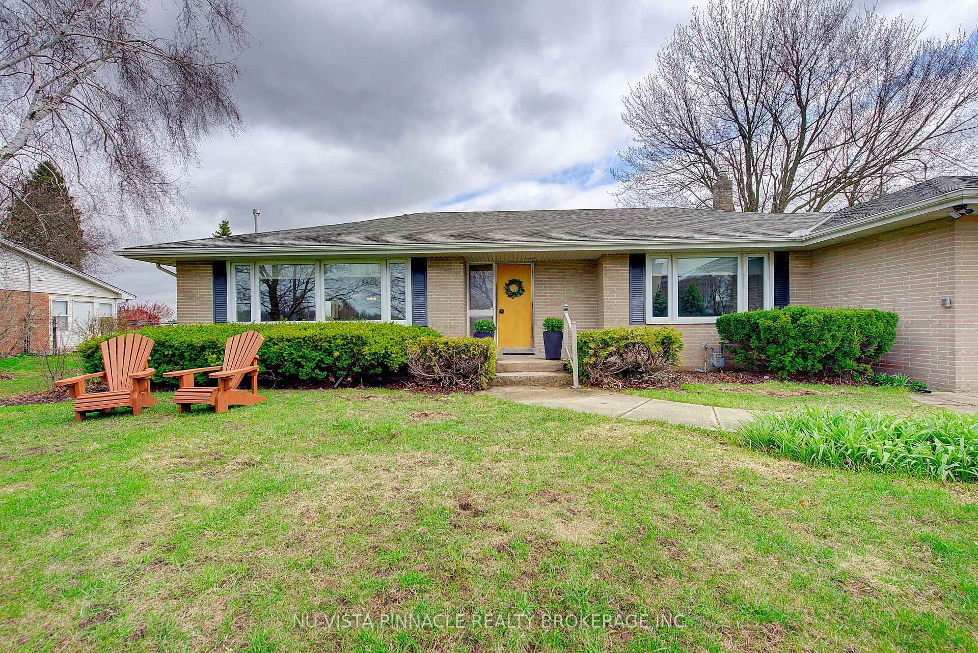 21752 Richmond Street photo 5