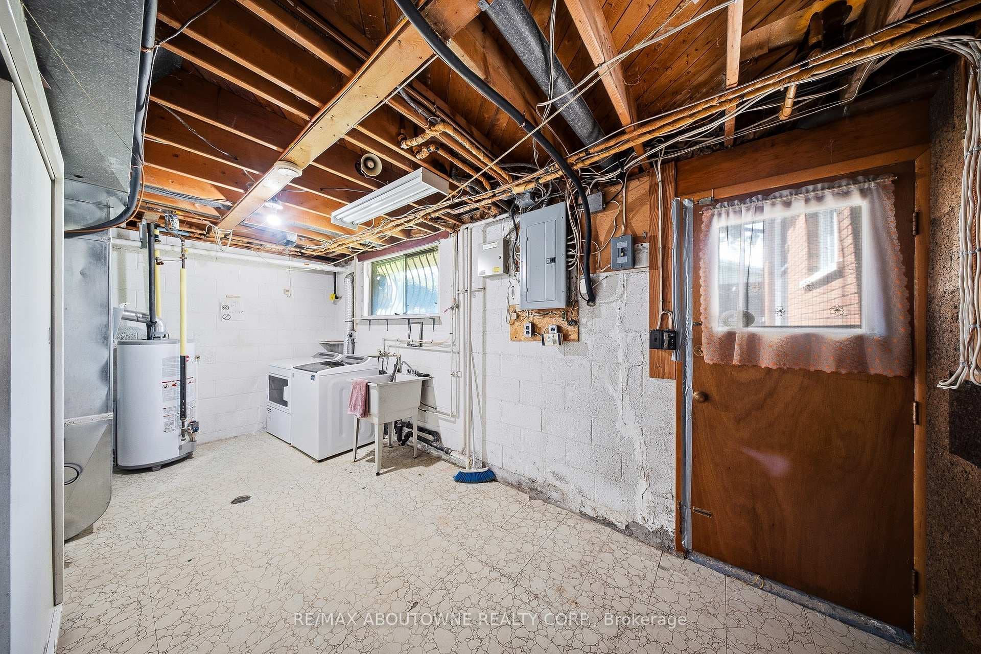 73 Price Avenue photo 20