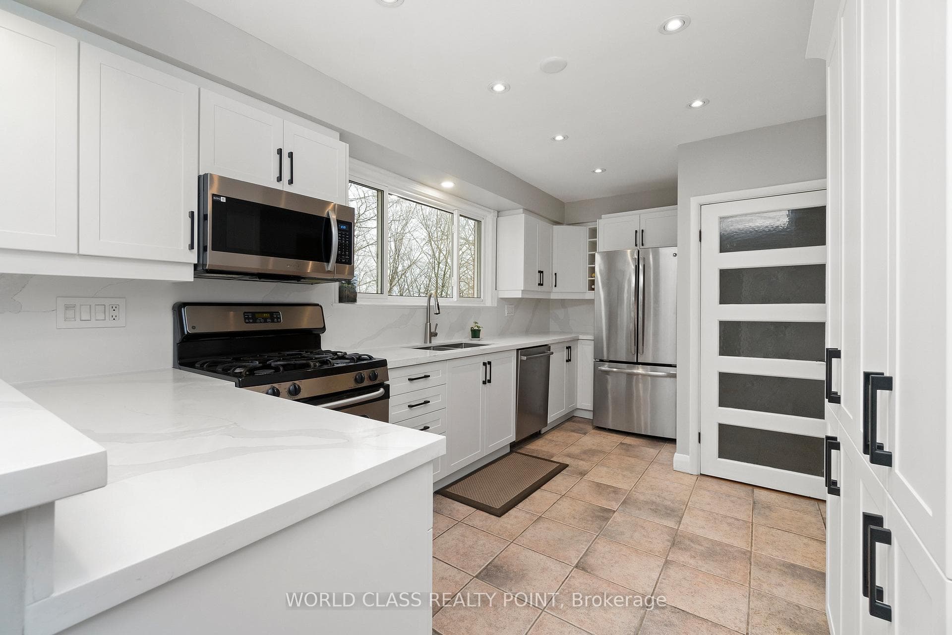 199 Ridgewood Road photo 10