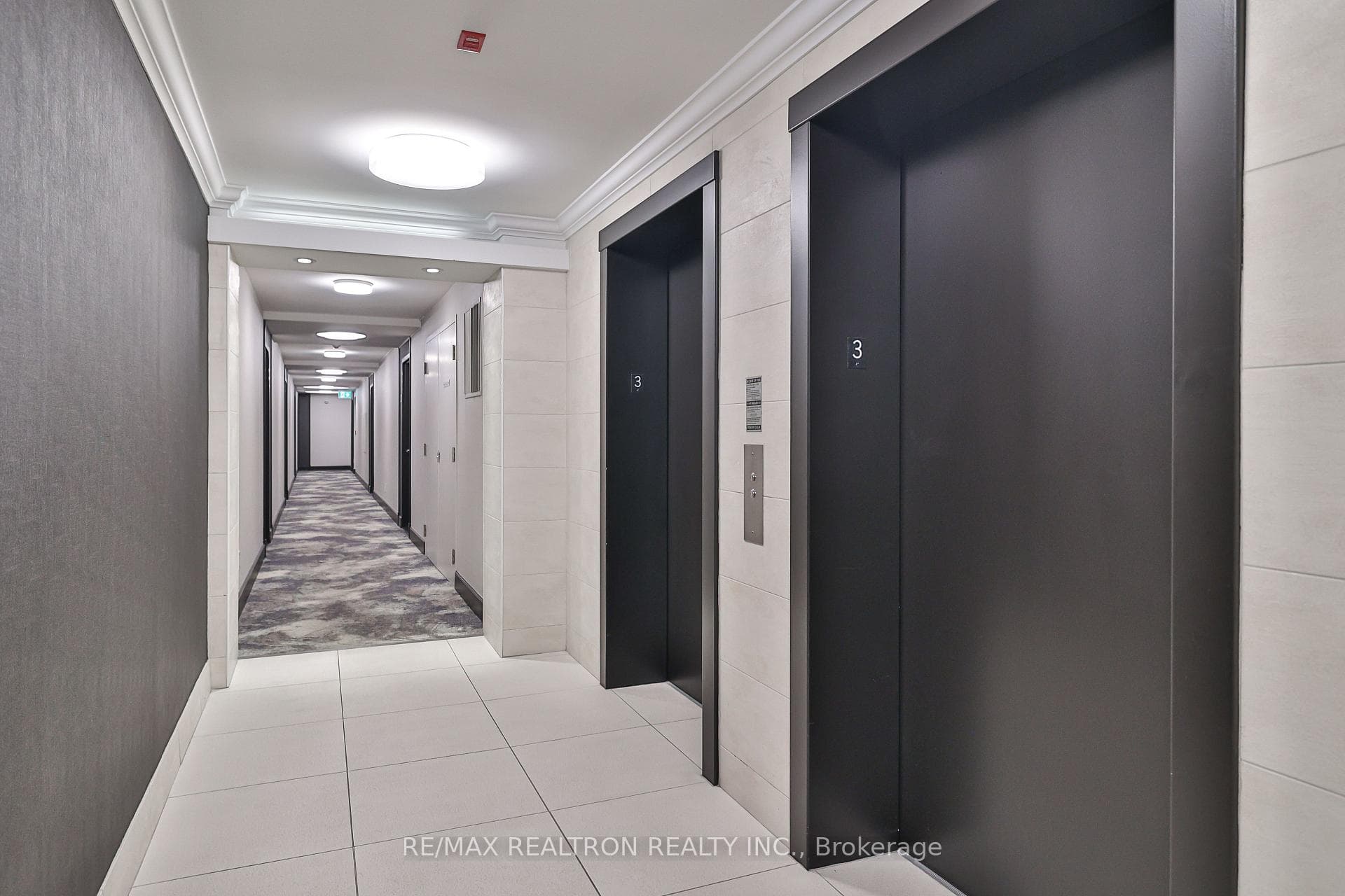 676 Sheppard Avenue Unit 307 photo 4