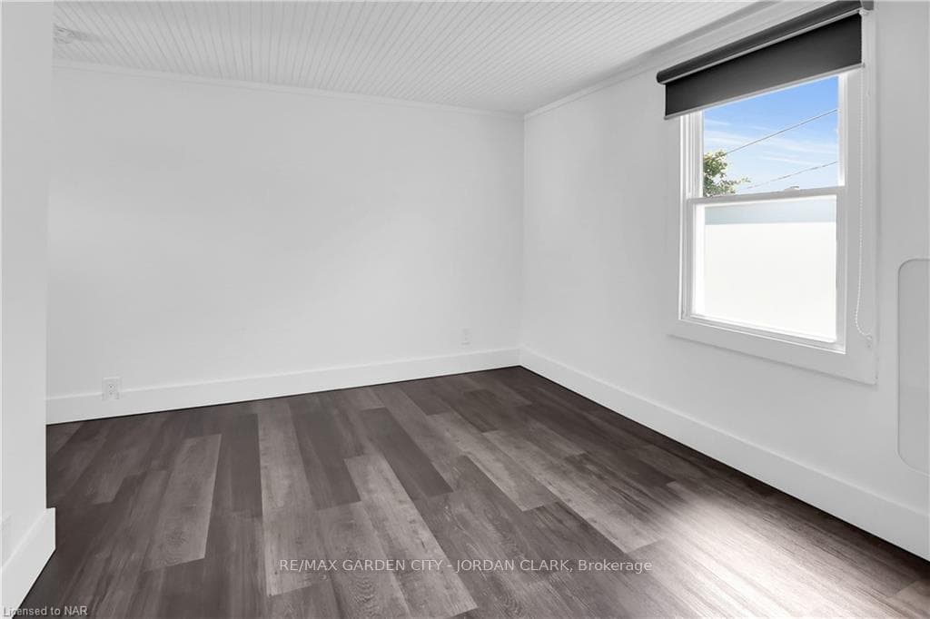 135 LAKE Street Unit UPPER photo 16