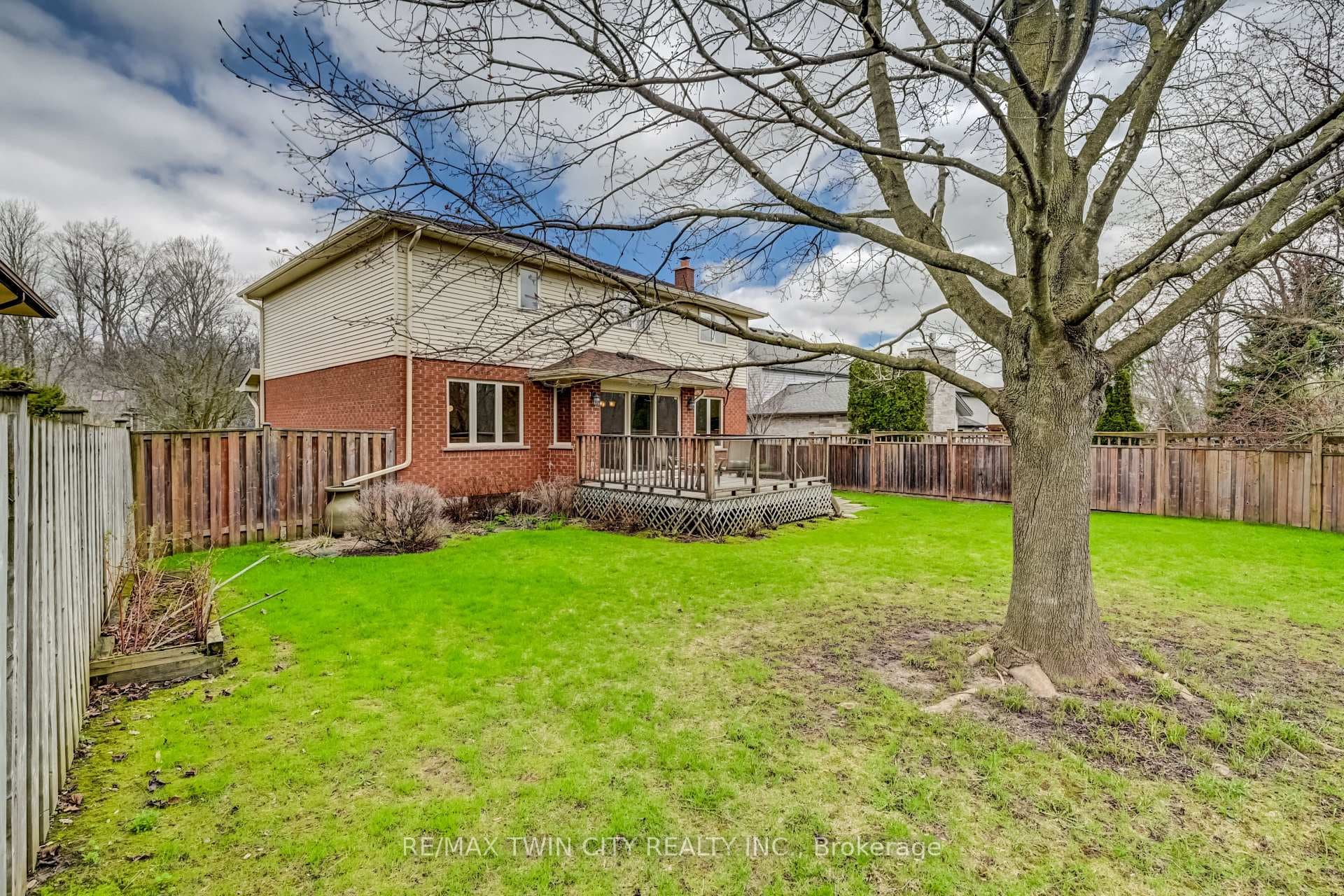 285 Magnolia Place photo 43