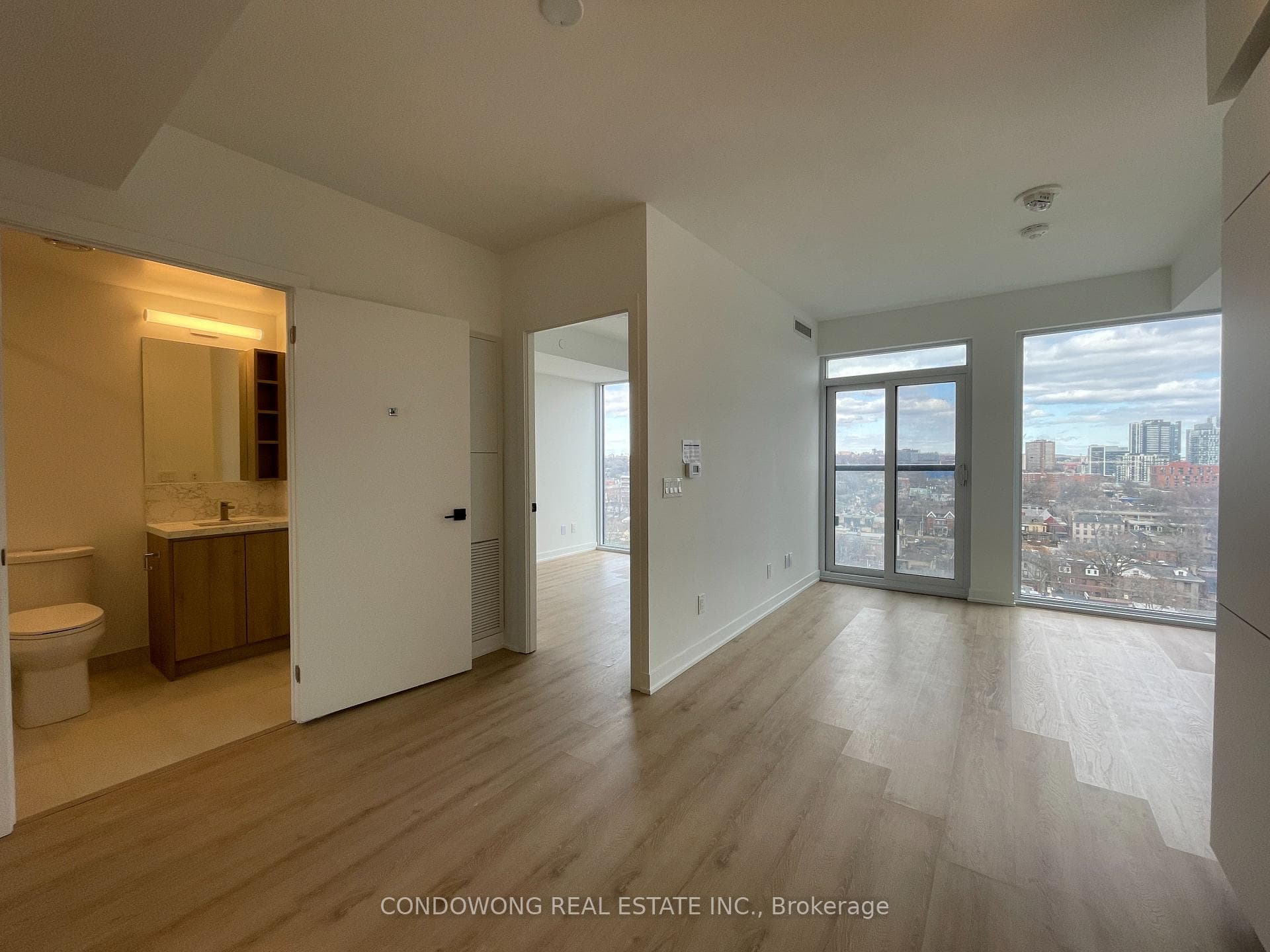 319 Jarvis Street Unit 1211 photo 1