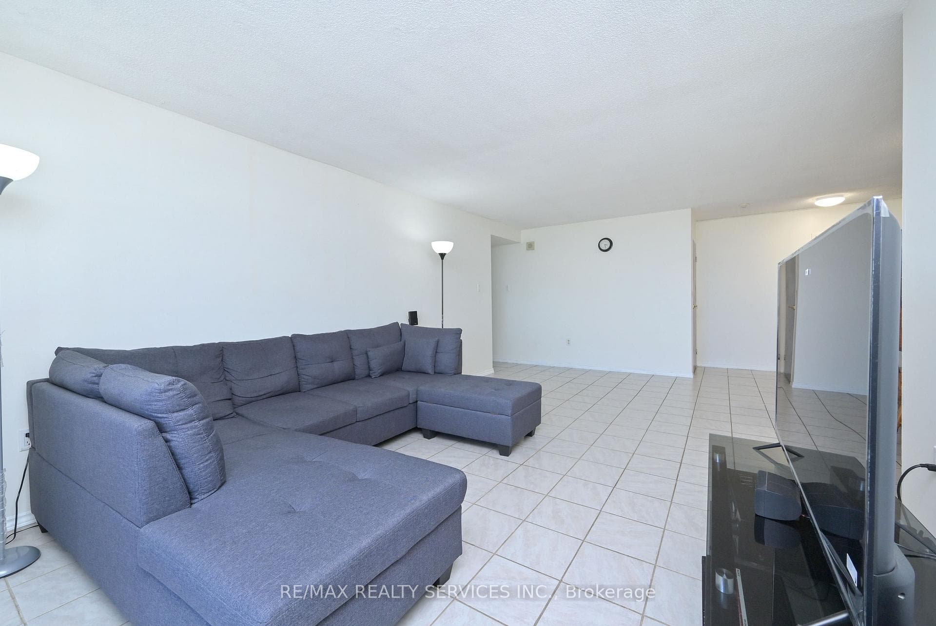 4 Kings Cross Road Unit 801 photo 10