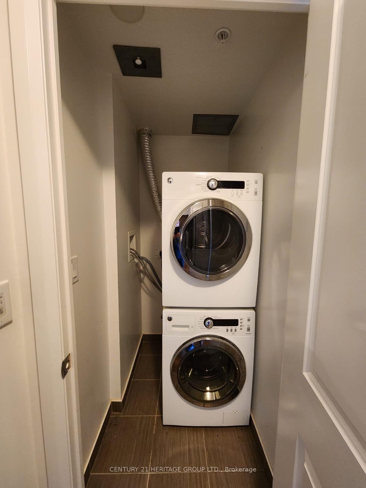 7161 Yonge Street Unit 2030 photo 14