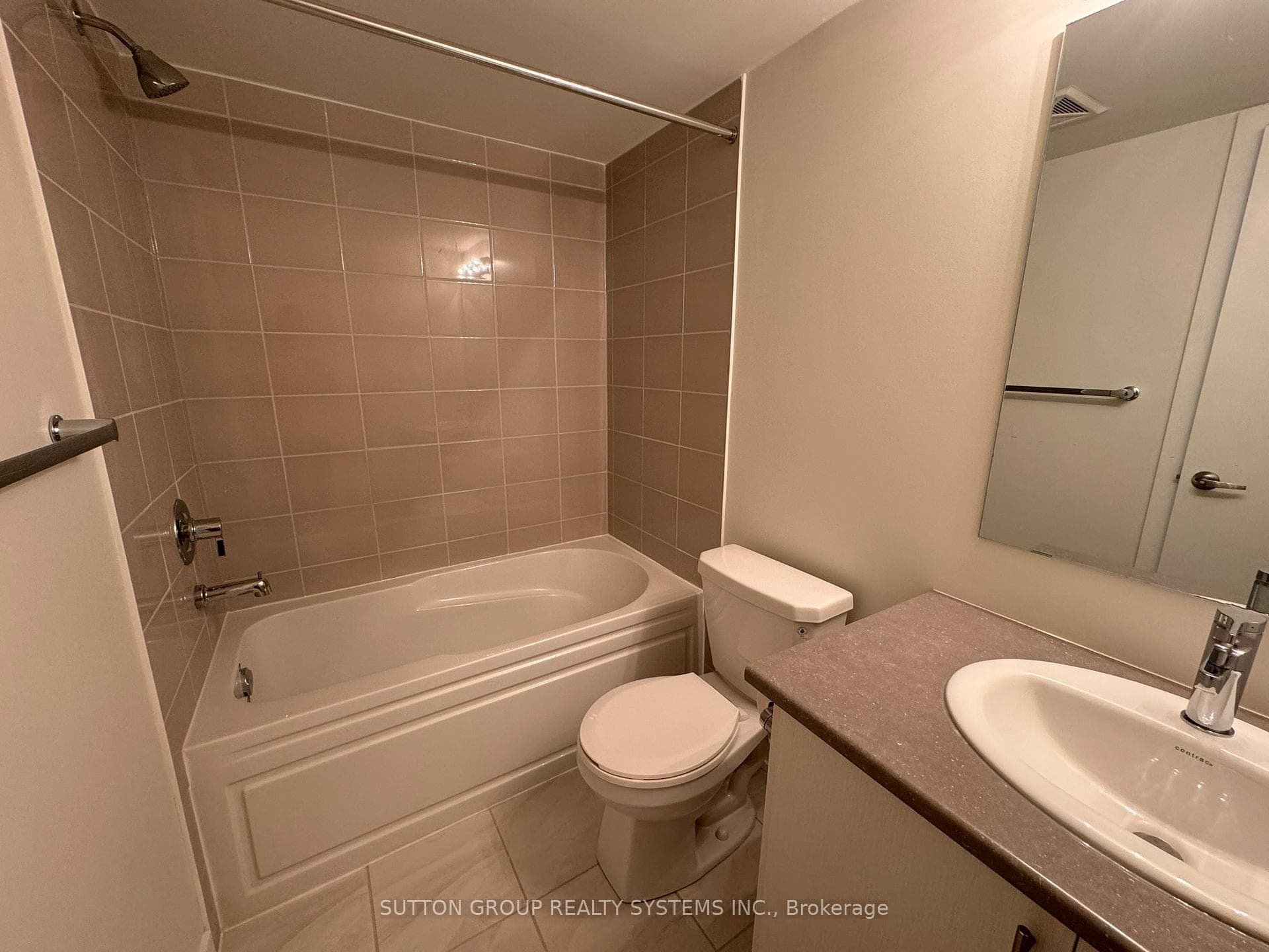 3566 Colonial Drive Unit 9 photo 13