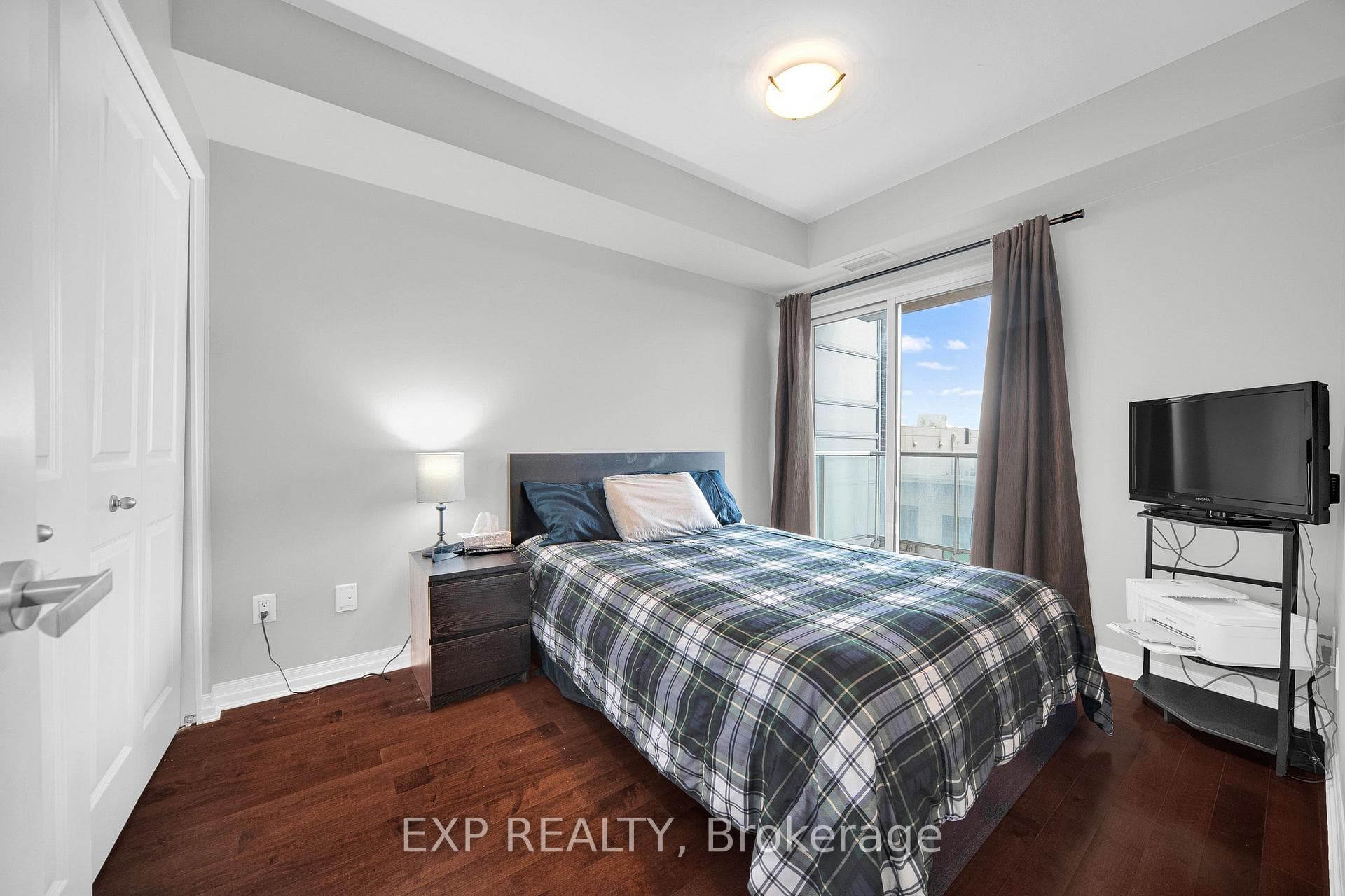 195 Besserer Street Unit 1405 photo 14