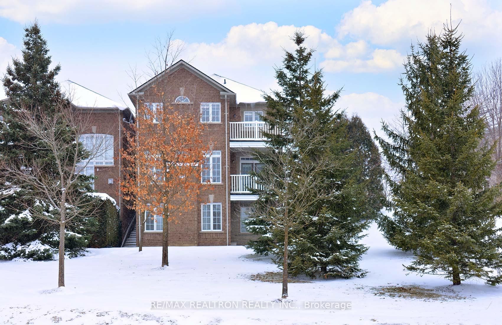 8 Stonecliffe Crescent photo 38