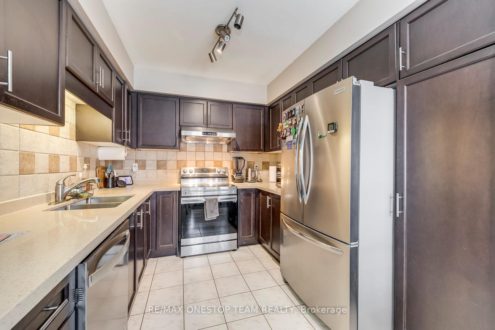 1390 Brookstar Drive photo 9