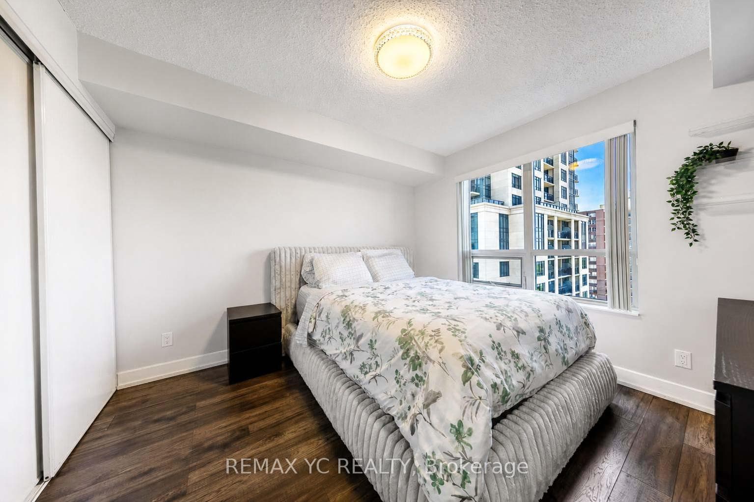 2 Eva Road Unit 1130 (Fully Furnished) photo 9