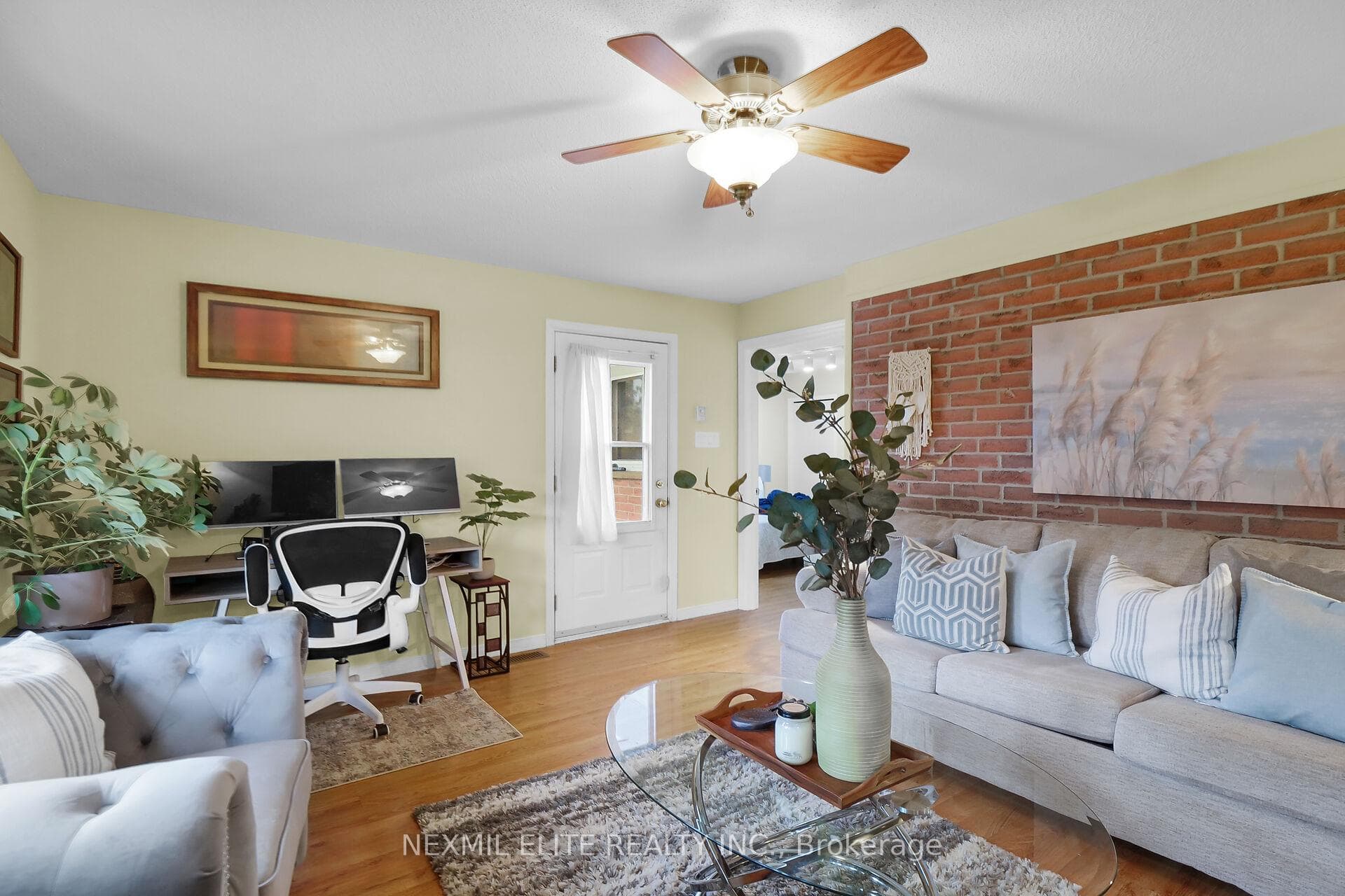 1610 Jalna Boulevard photo 19
