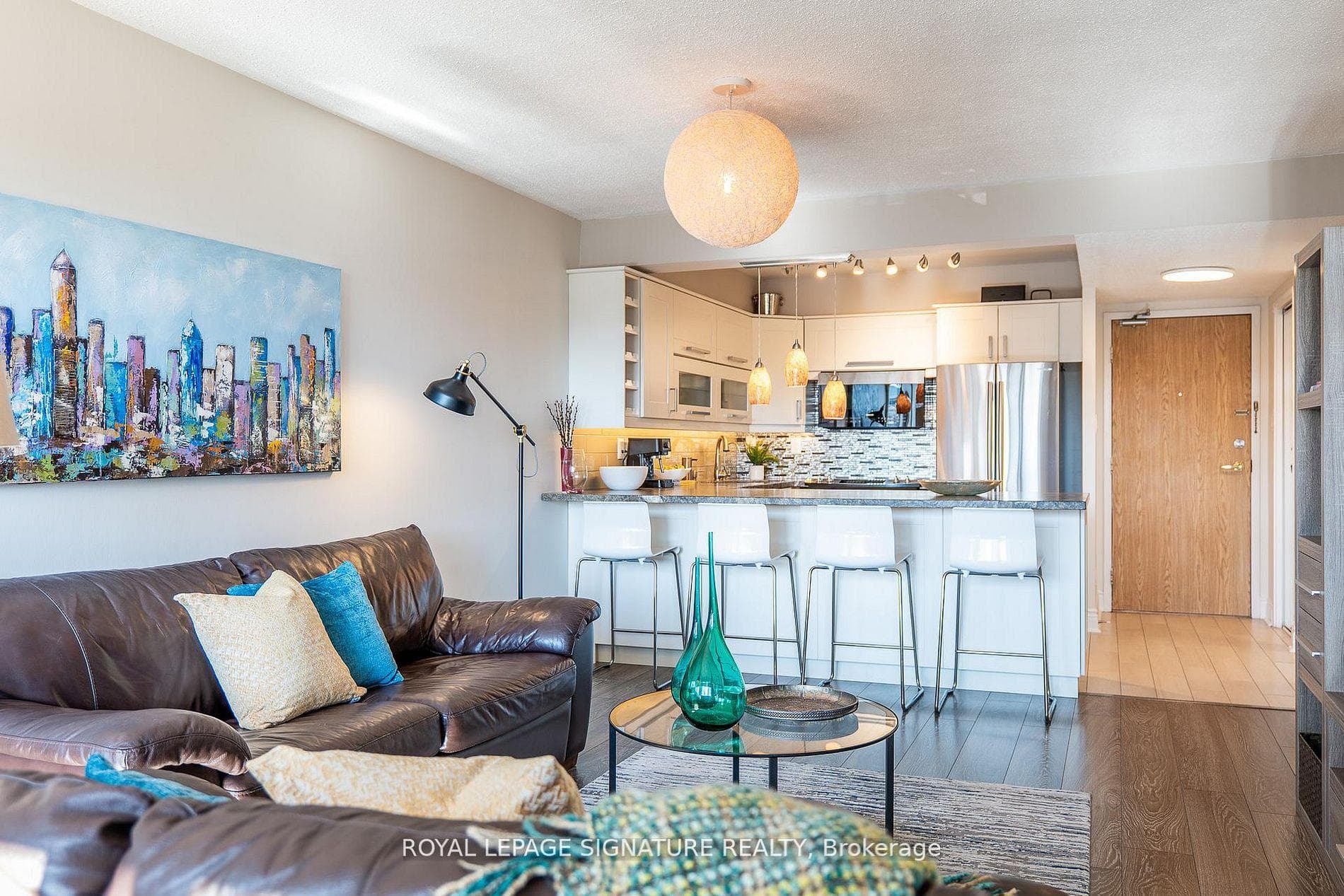 30 Fashion Roseway N/A Unit 404 photo 11