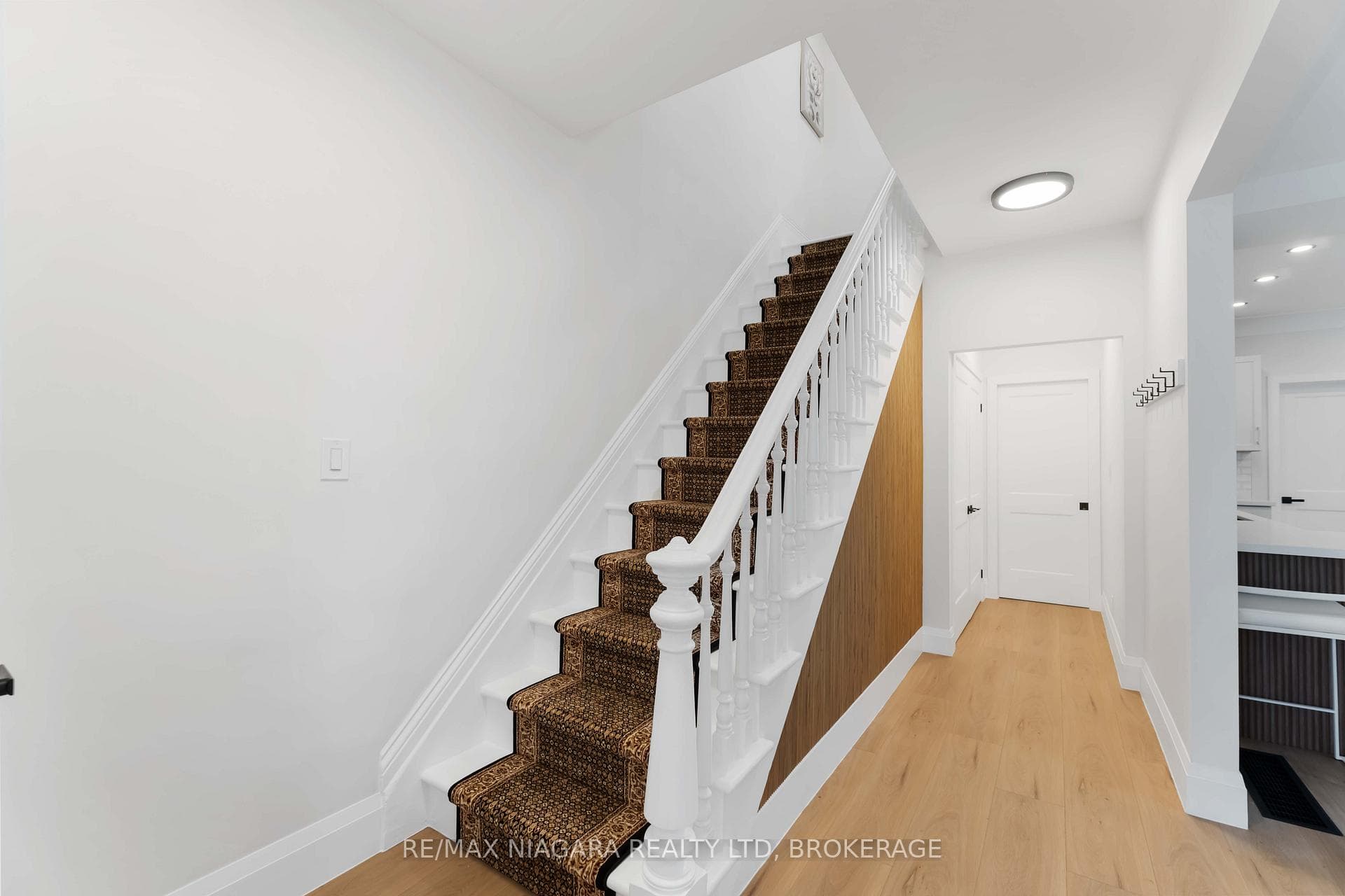 4367 Ontario Street photo 8