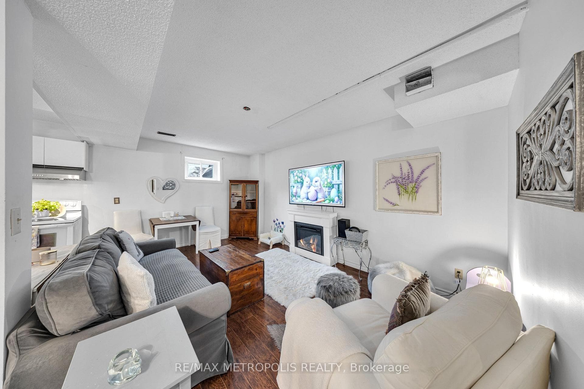 897 Liverpool Road Unit Bsmt photo 9