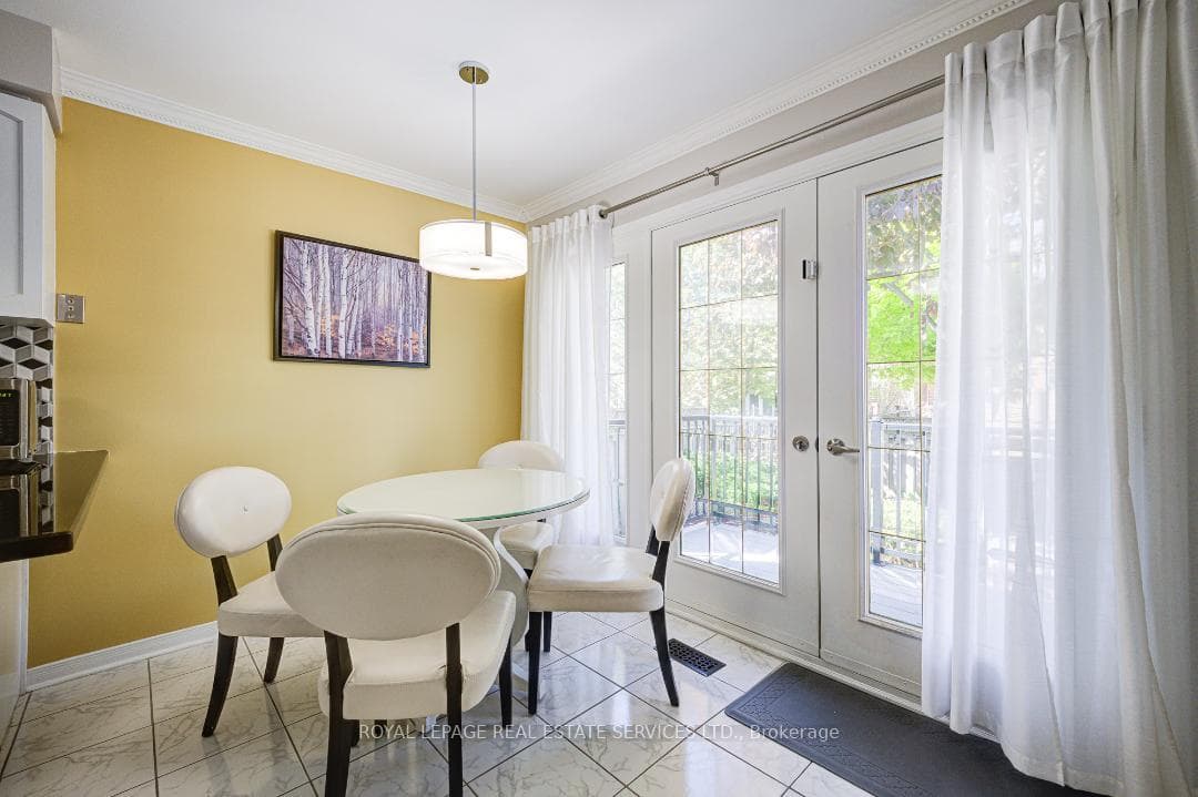 5726 Tayside Crescent photo 11