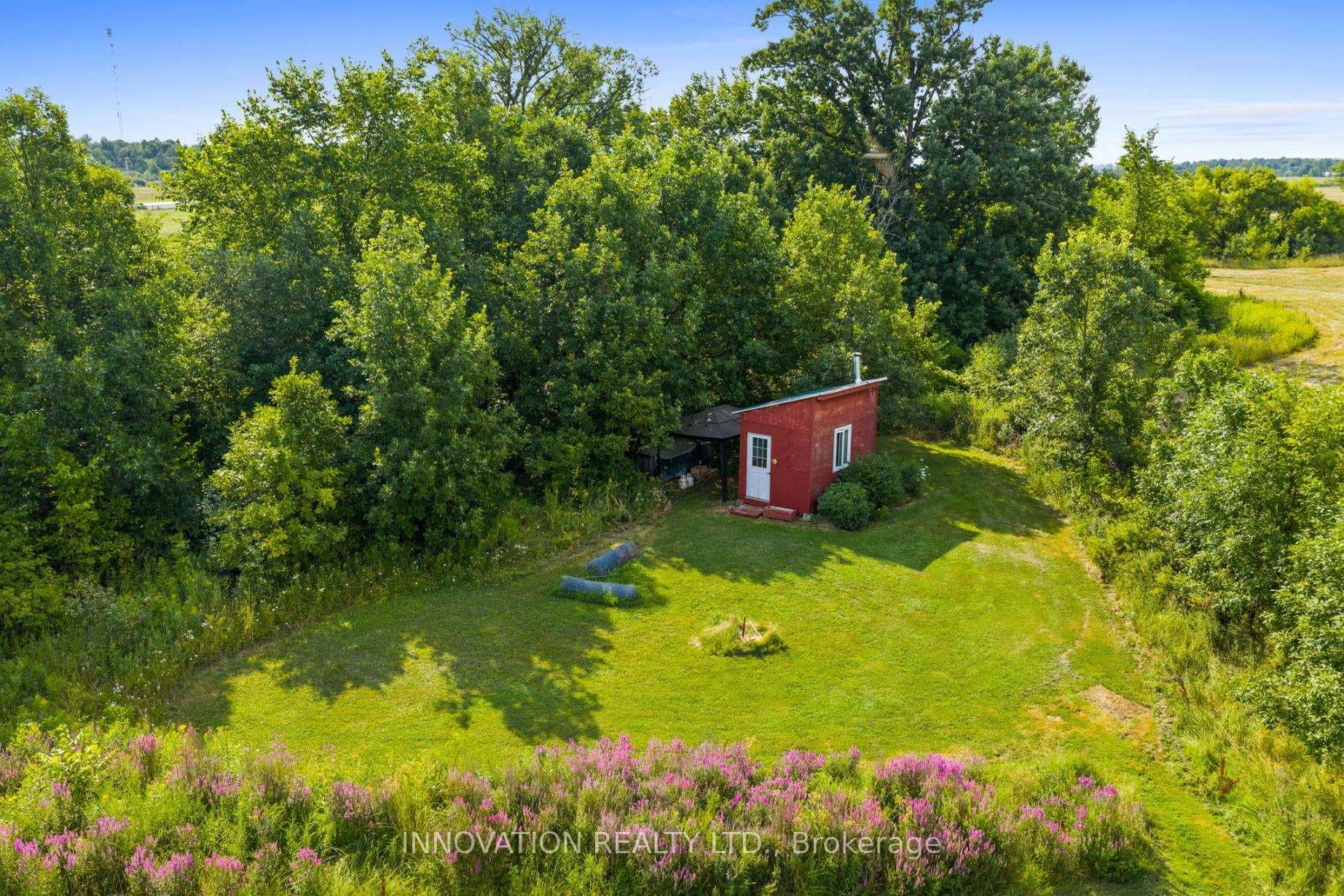 4001 Dunrobin Road photo 41